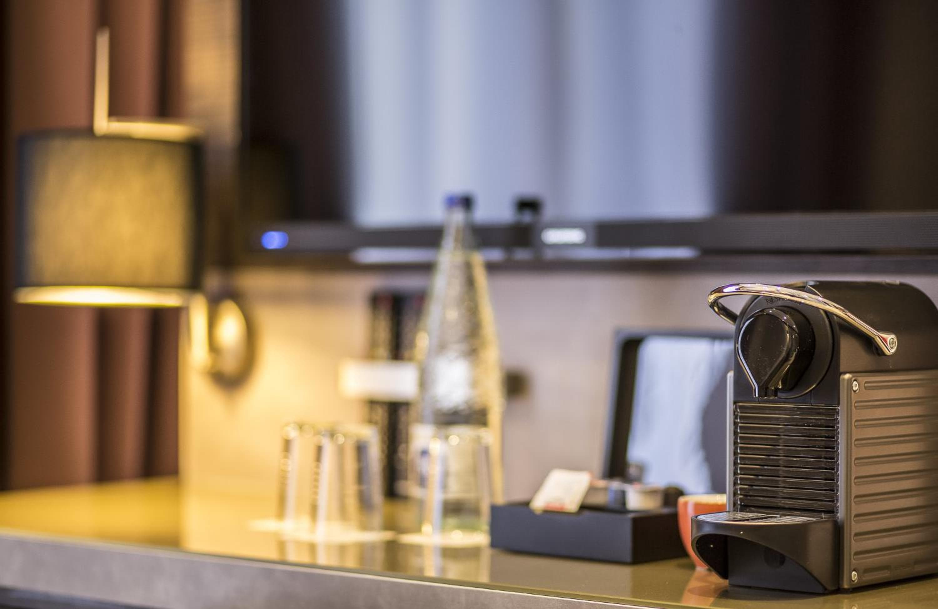 Leonardo Hotel Barcelona Las Ramblas — 19