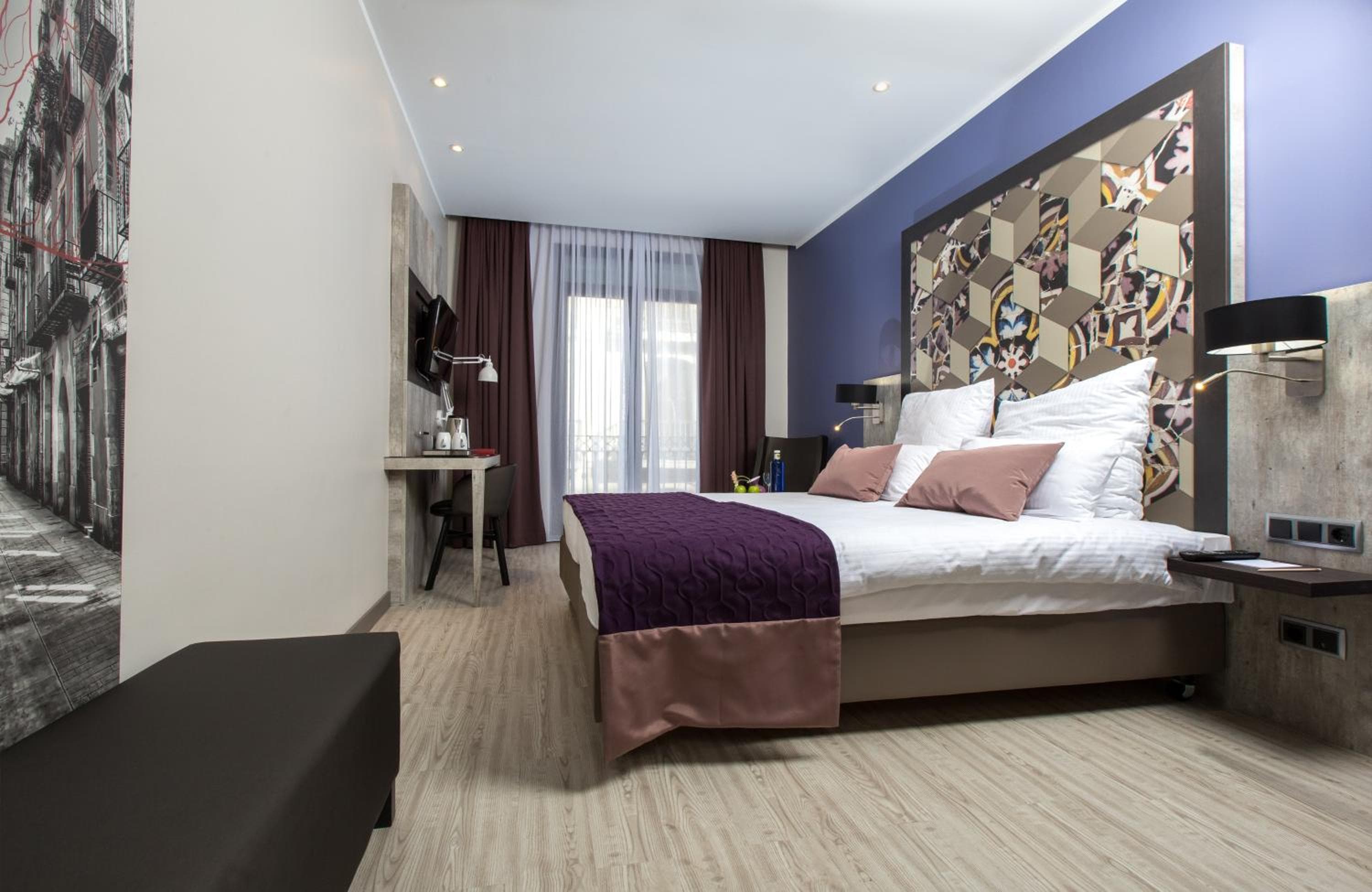 Leonardo Hotel Barcelona Las Ramblas — 7