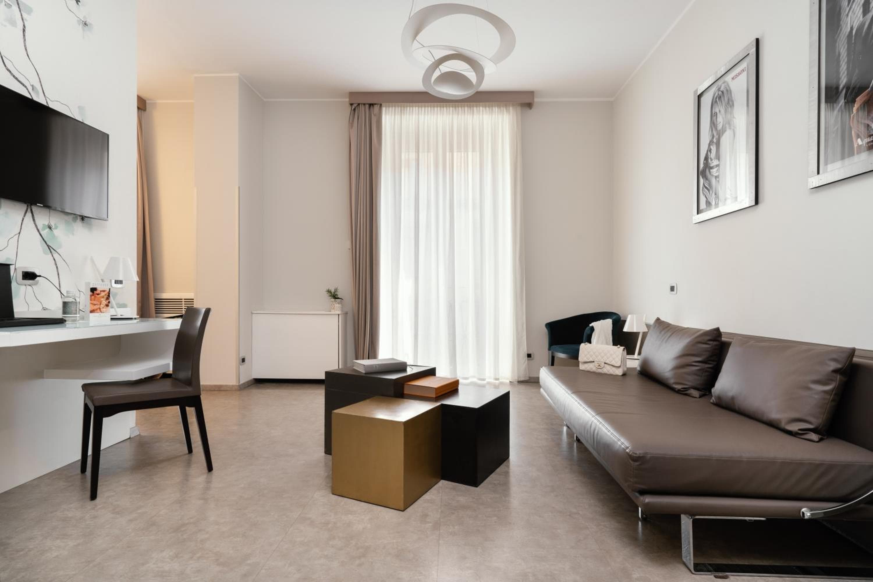 Montenapoleone Suites — 13