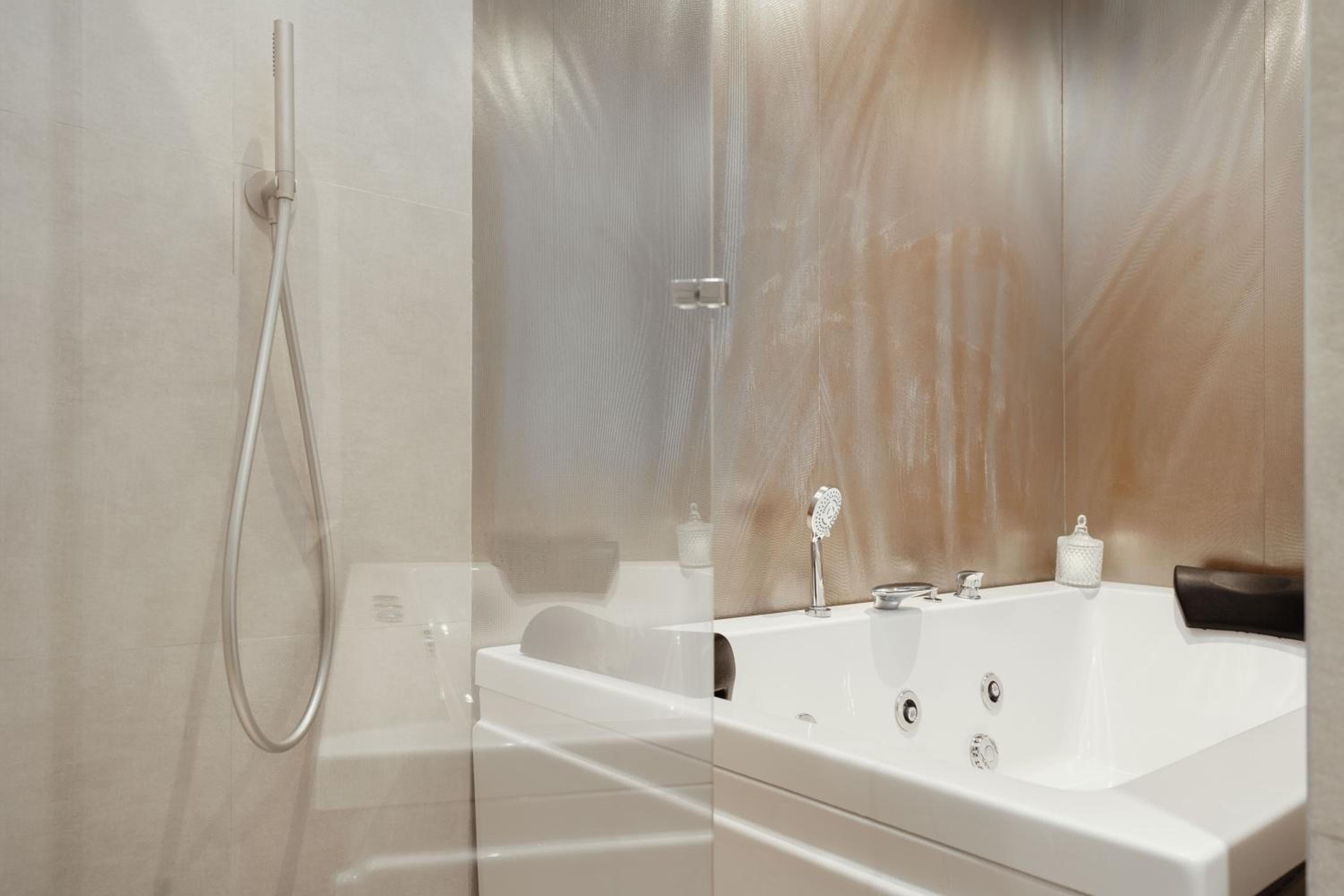 Montenapoleone Suites — 5