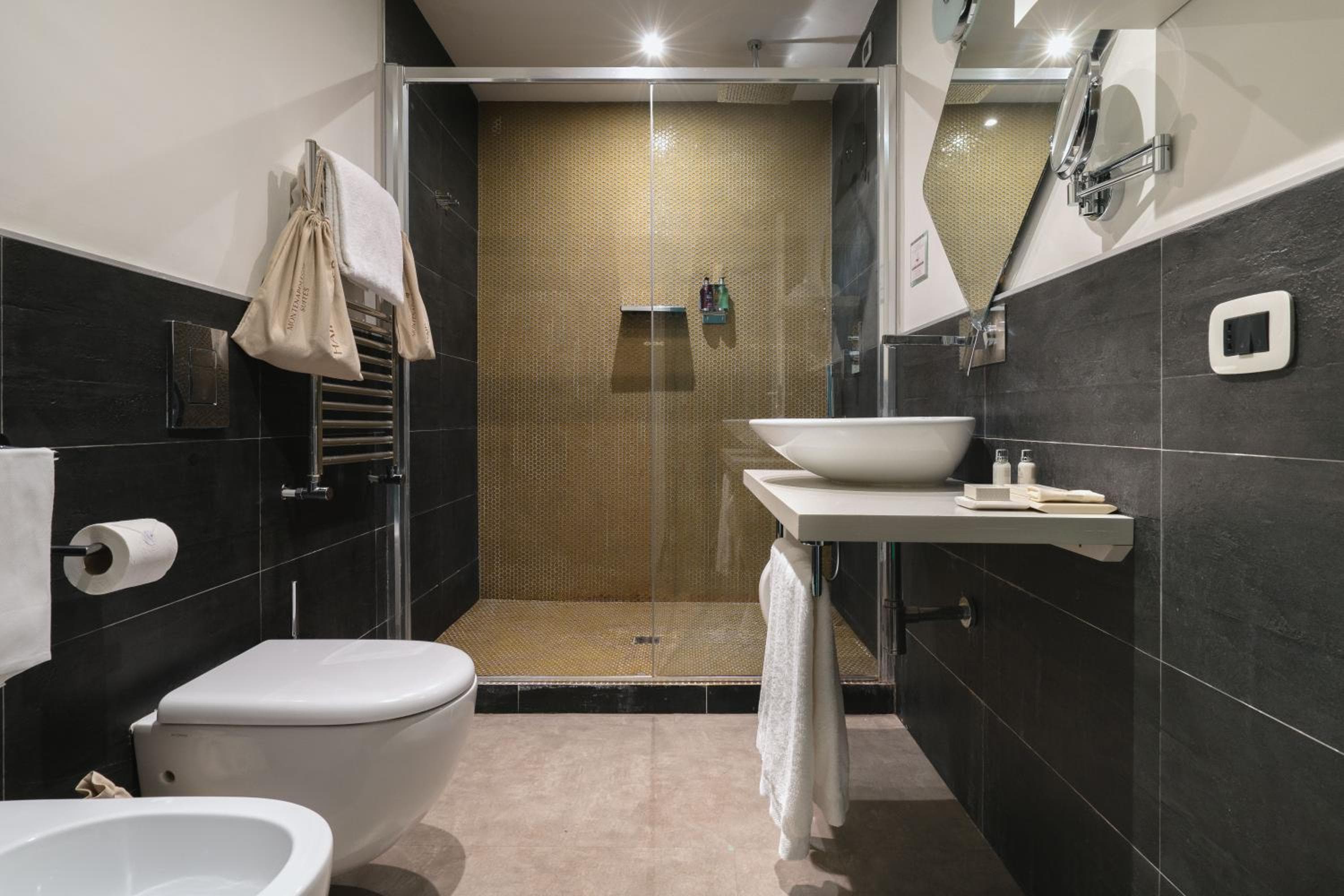 Montenapoleone Suites — 28