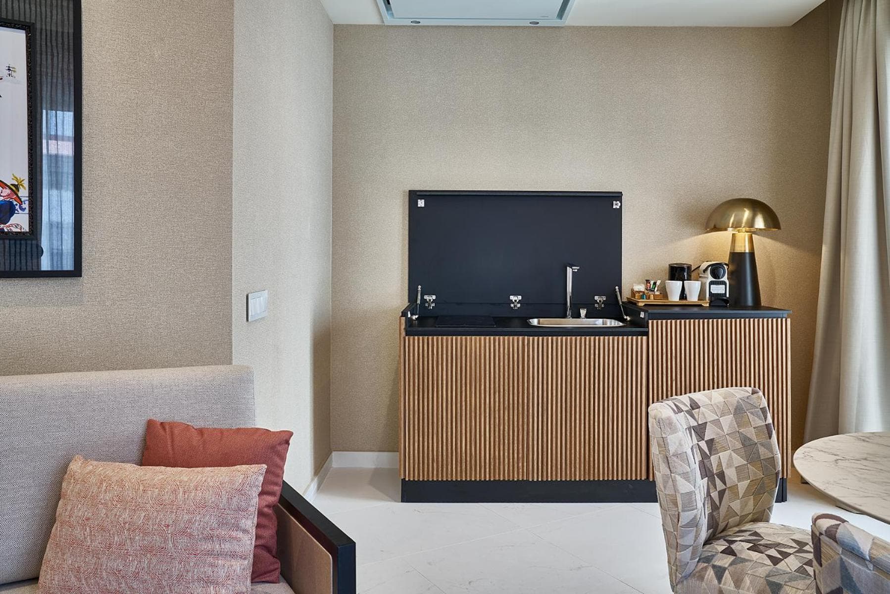 Vincci Molviedro Suites Apartments — 19