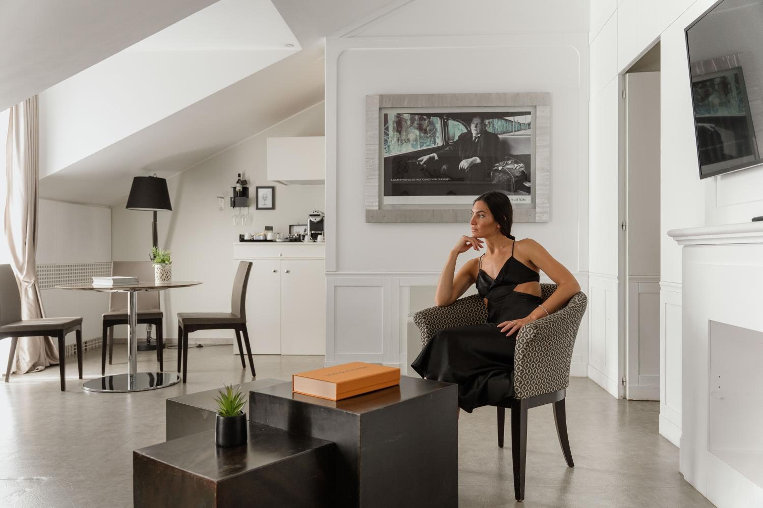 Montenapoleone Suites — 27