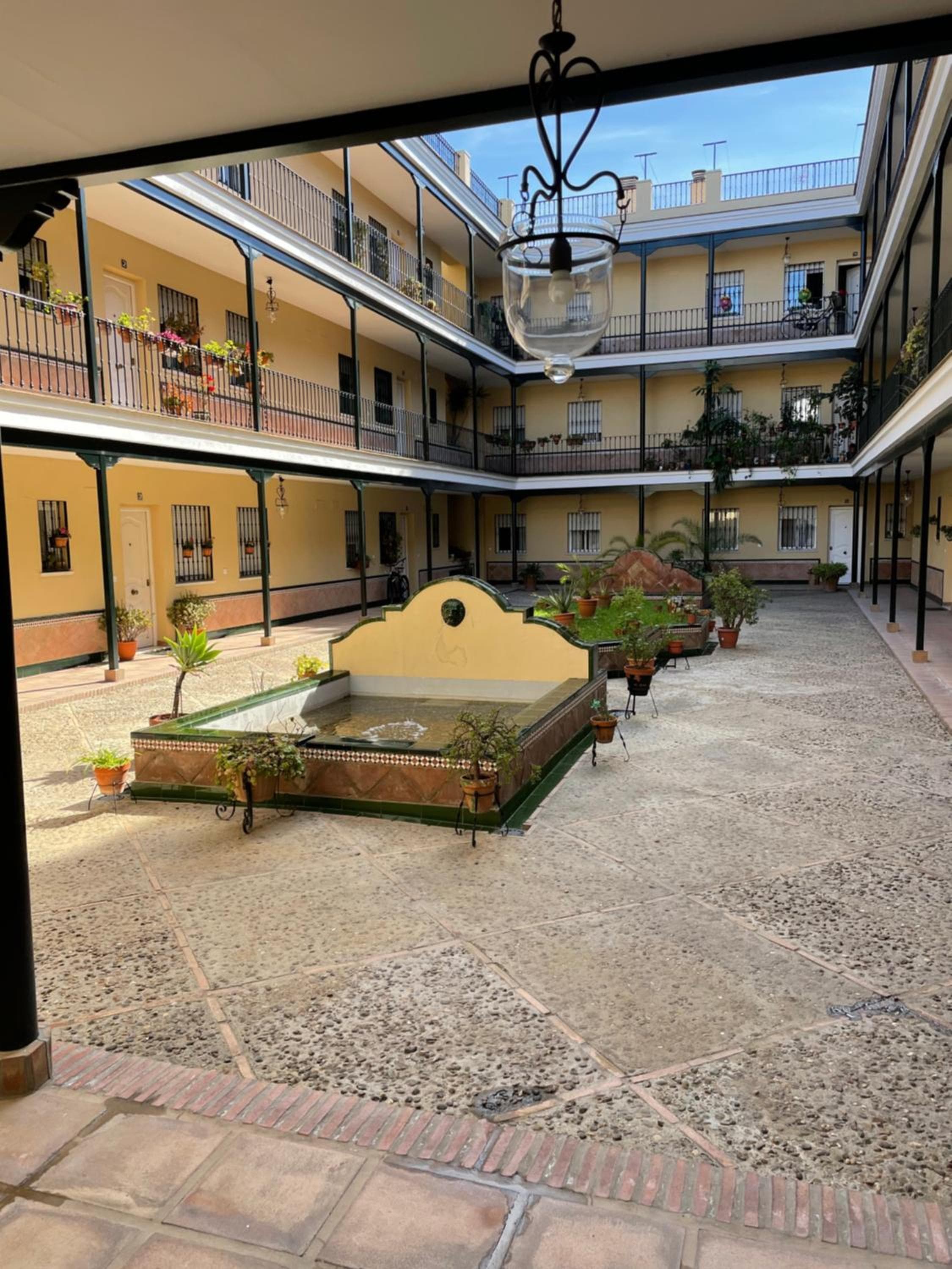 Apartamento en calle Rocio-Triana — 1