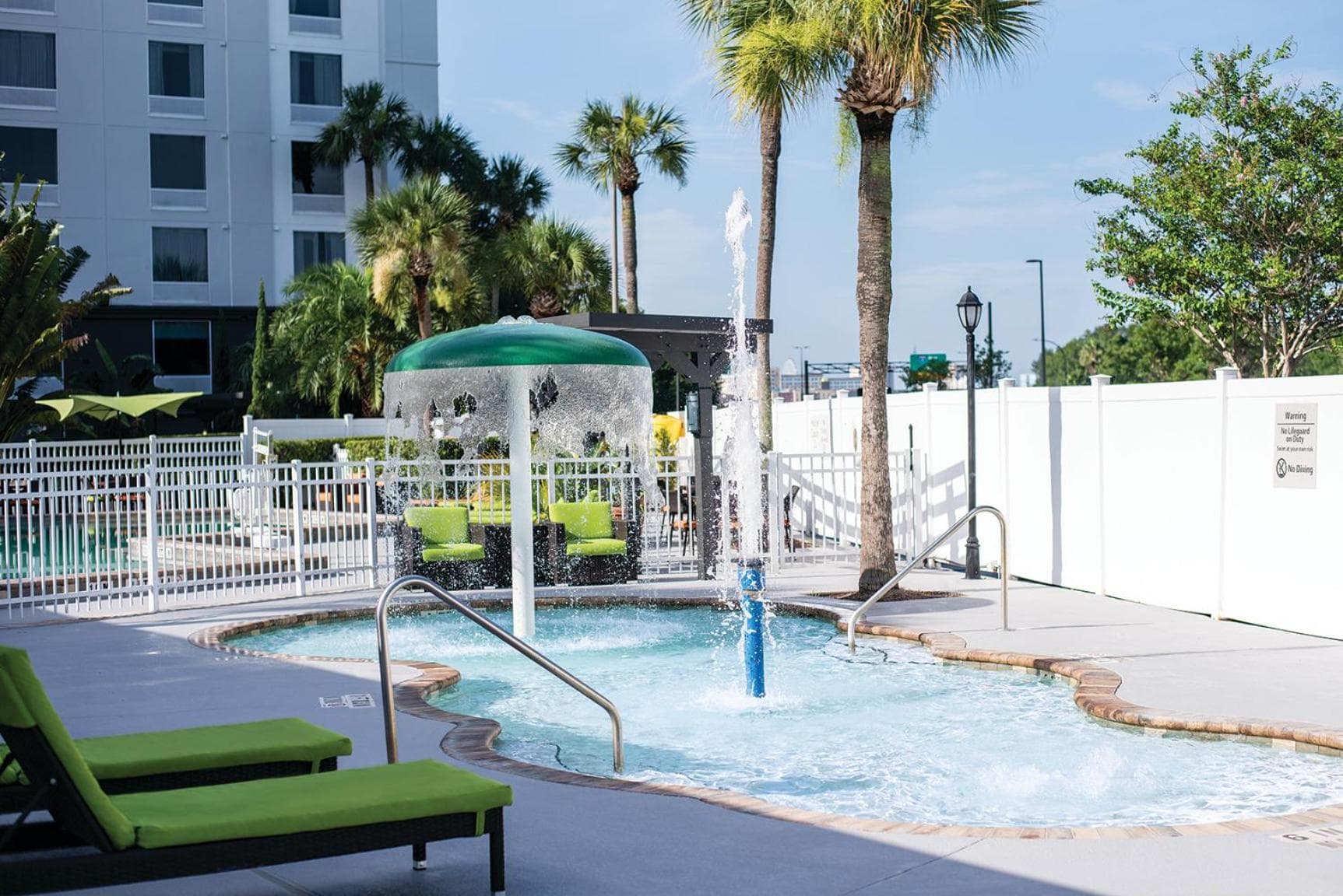 Holiday Inn & Suites di fronte all'Universal Orlando, un hotel IHG — 21