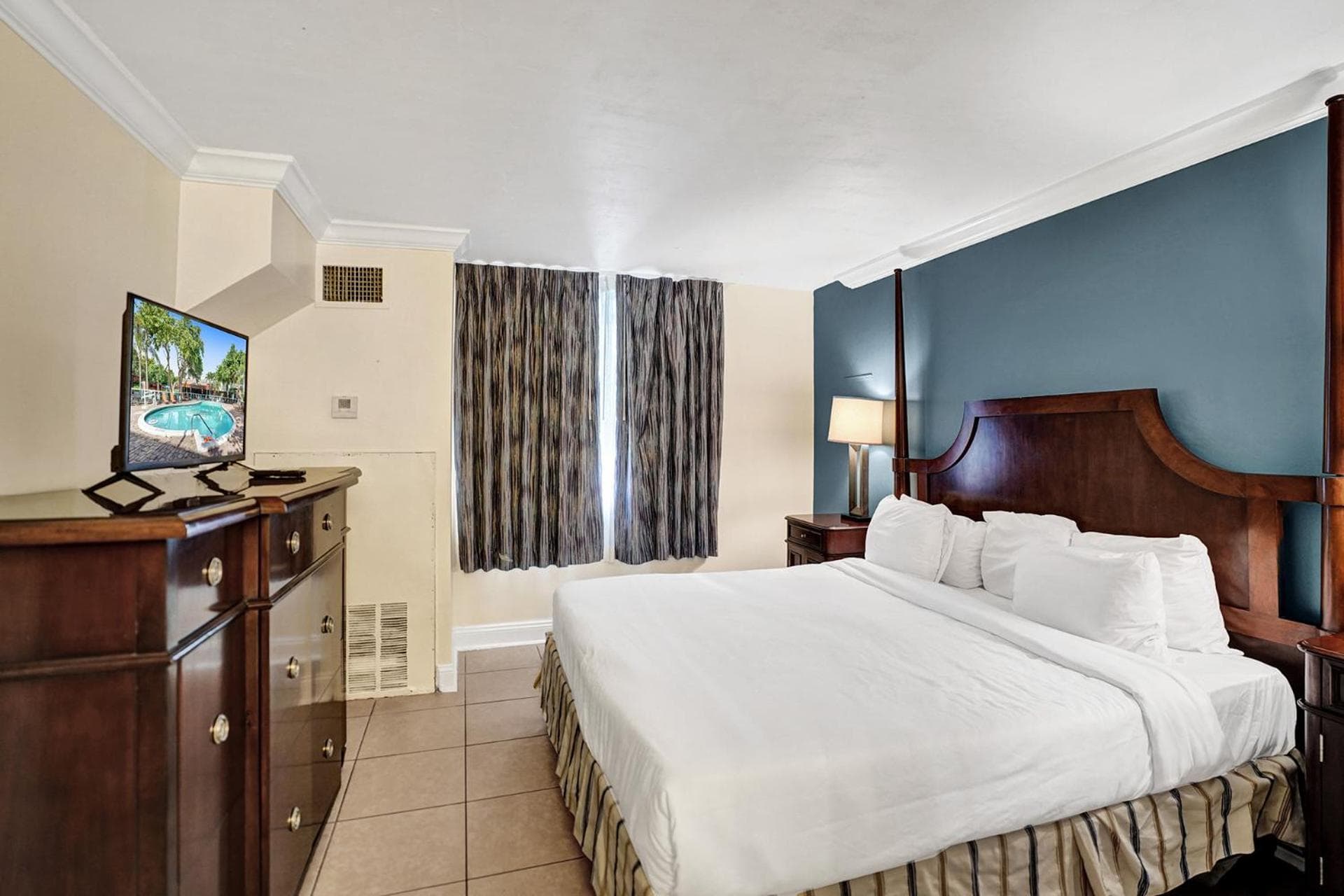 Fort Lauderdale Grand Hotel — 8