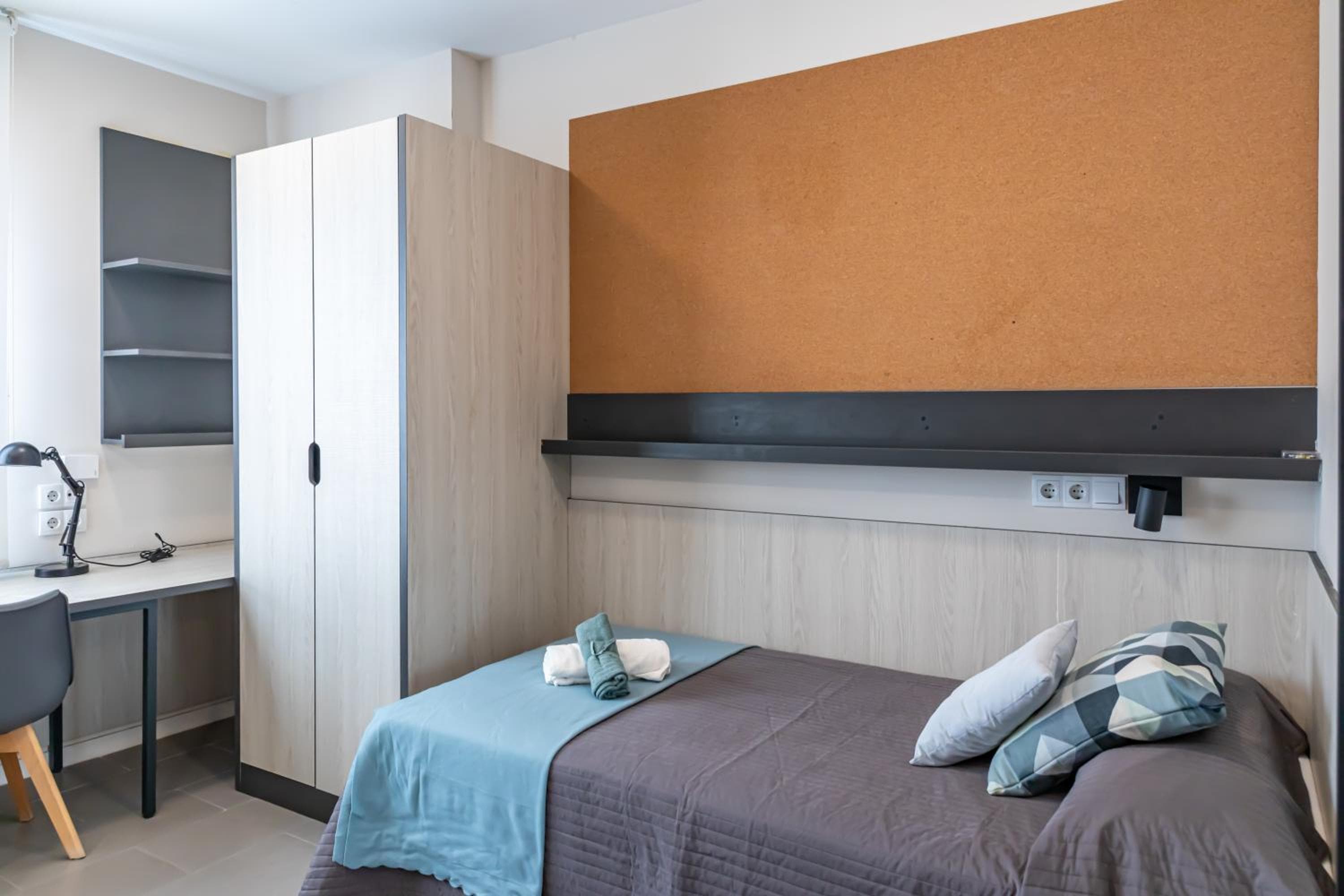 Residencia Universitaria Resa Campus Málaga — 3
