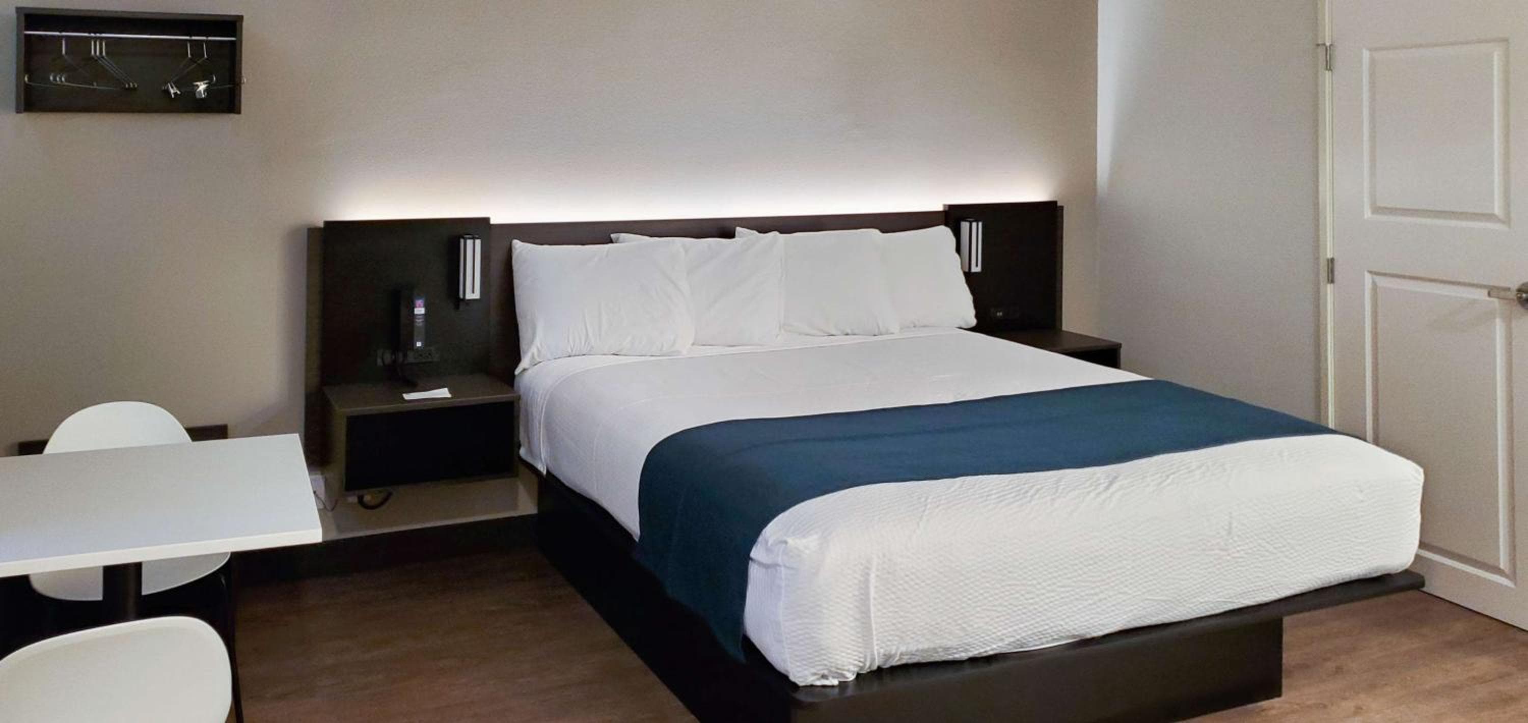 Motel 6 Los Angeles, CA - Centro città — 6