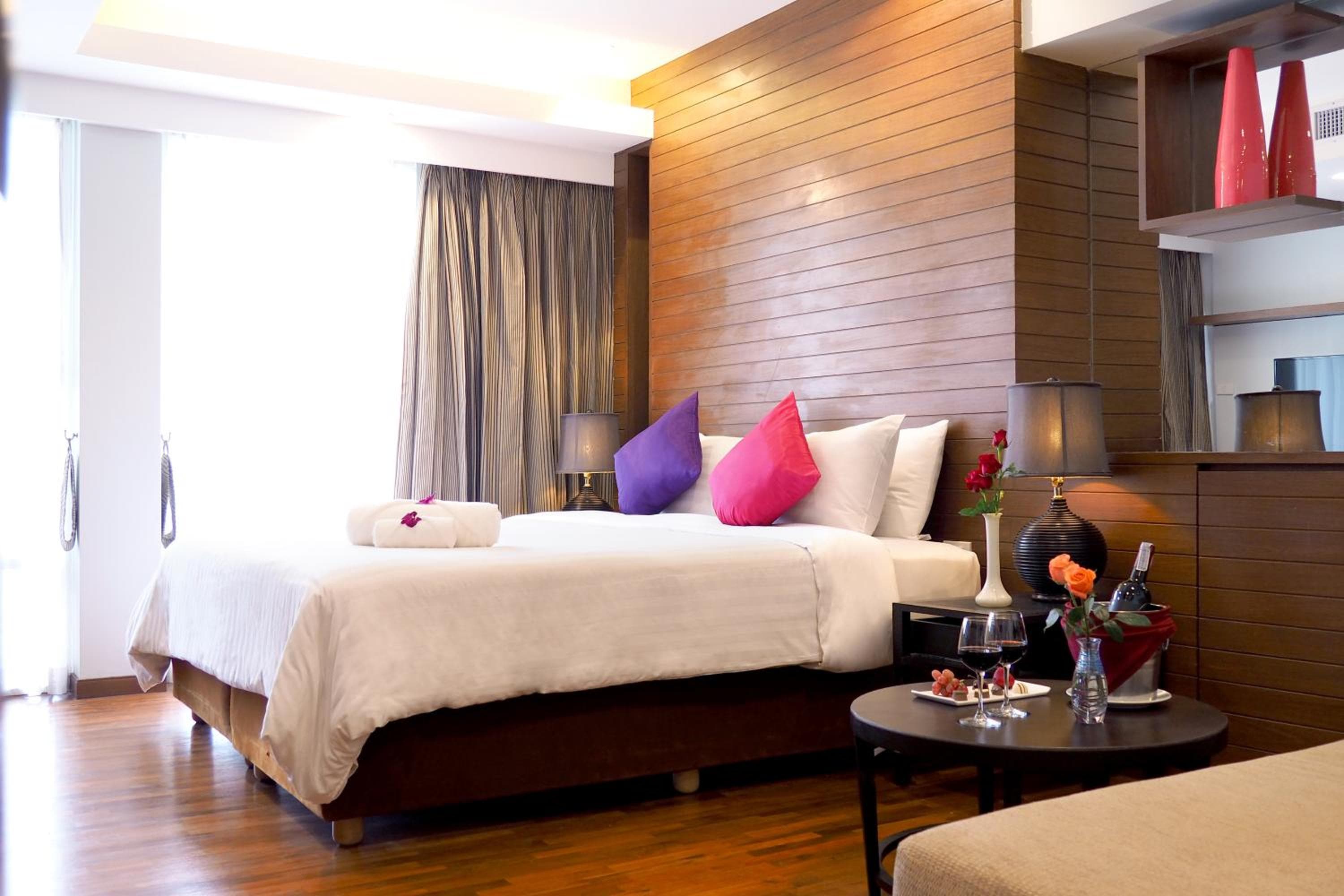 FuramaXclusive Sathorn, Bangkok — 25
