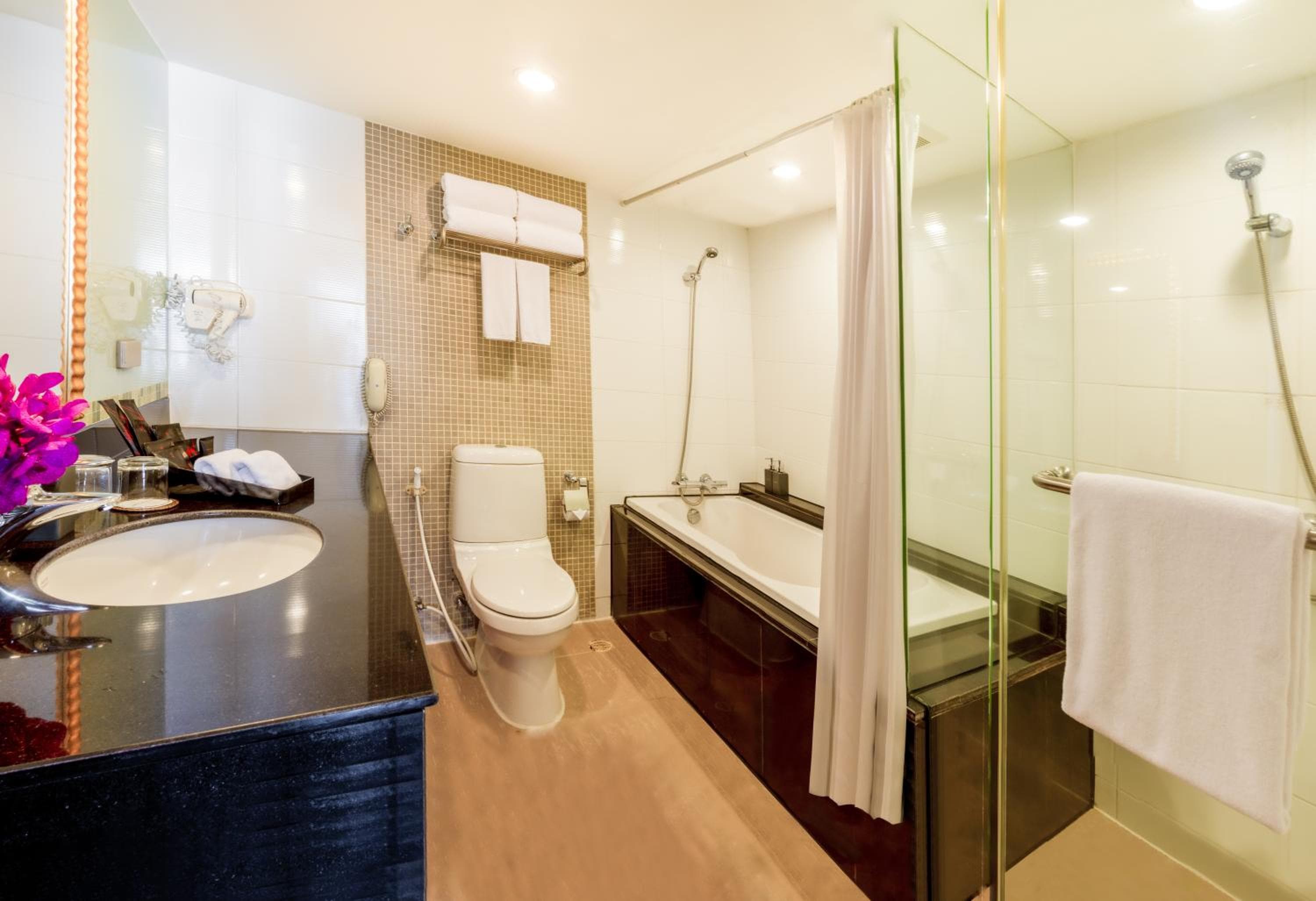 FuramaXclusive Sathorn, Bangkok — 28