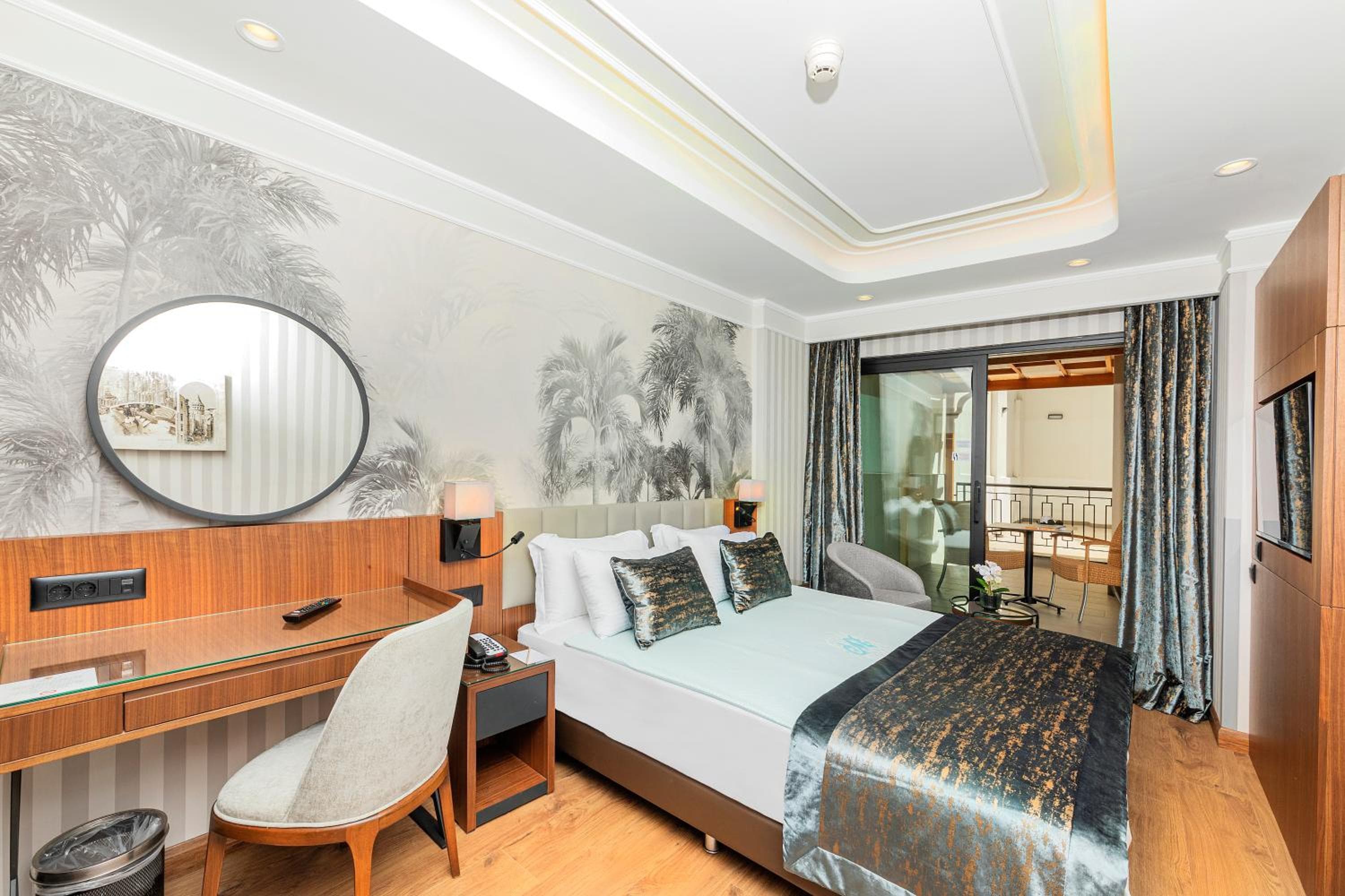 Mukarnas Pera Hotel — 12
