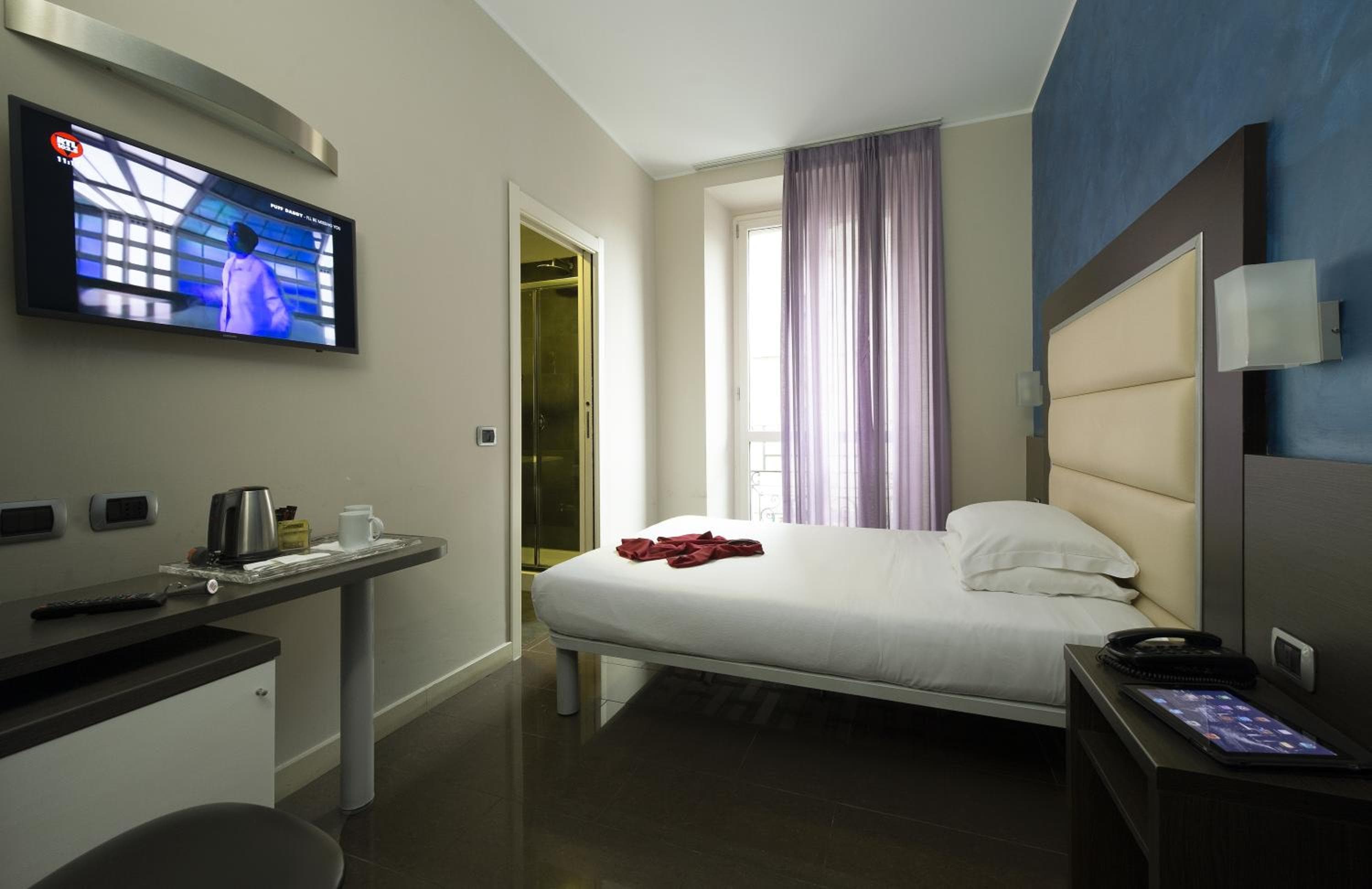 Hotel Five — 26
