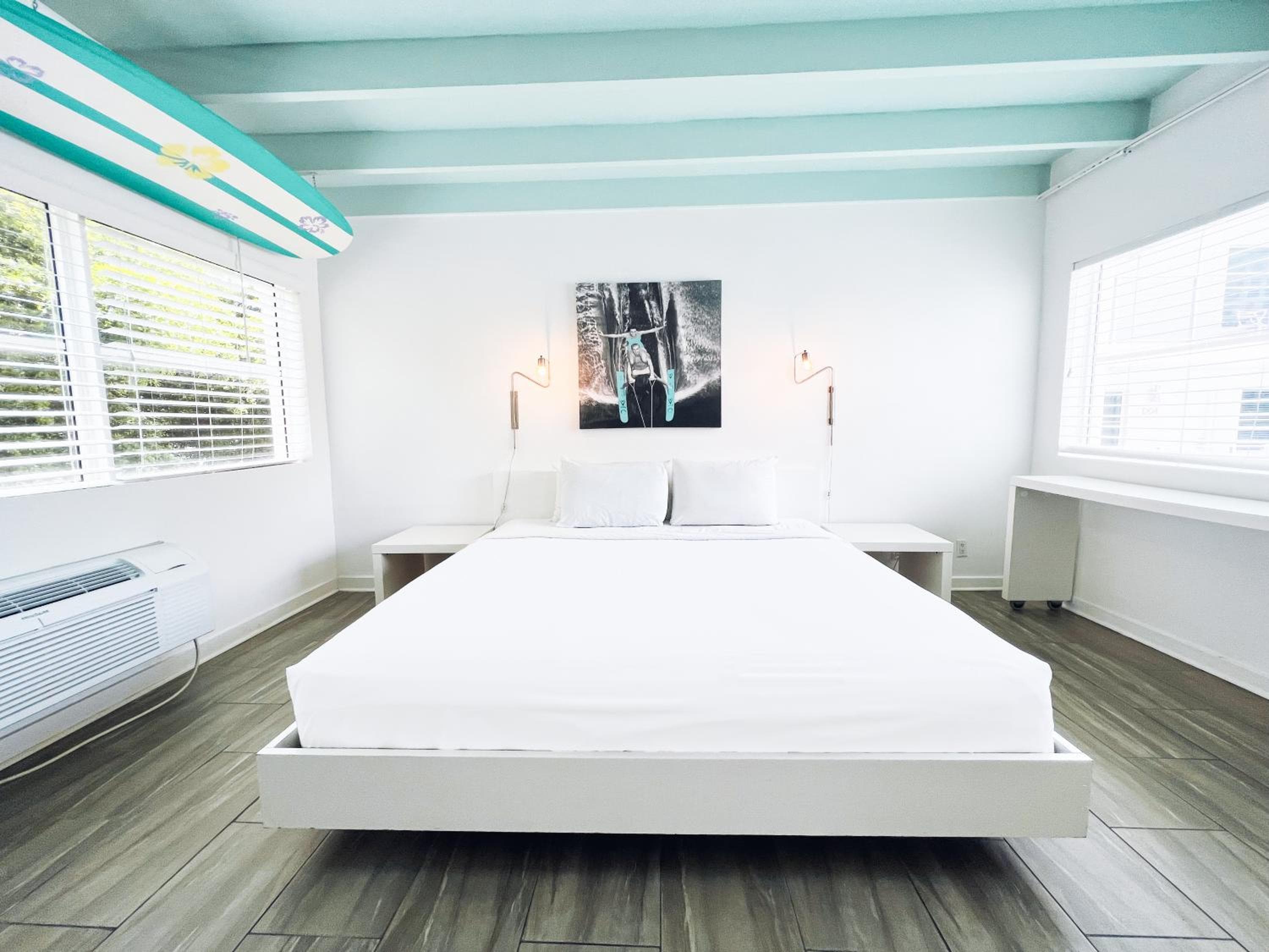 Aqua Hotel — 15
