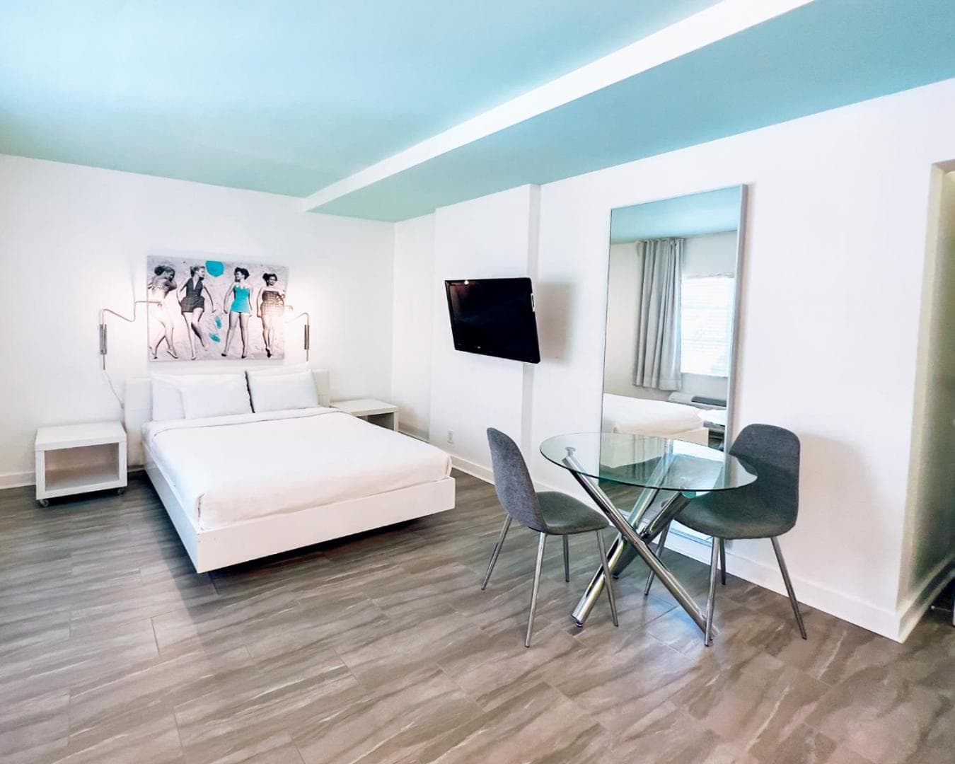 Aqua Hotel — 23
