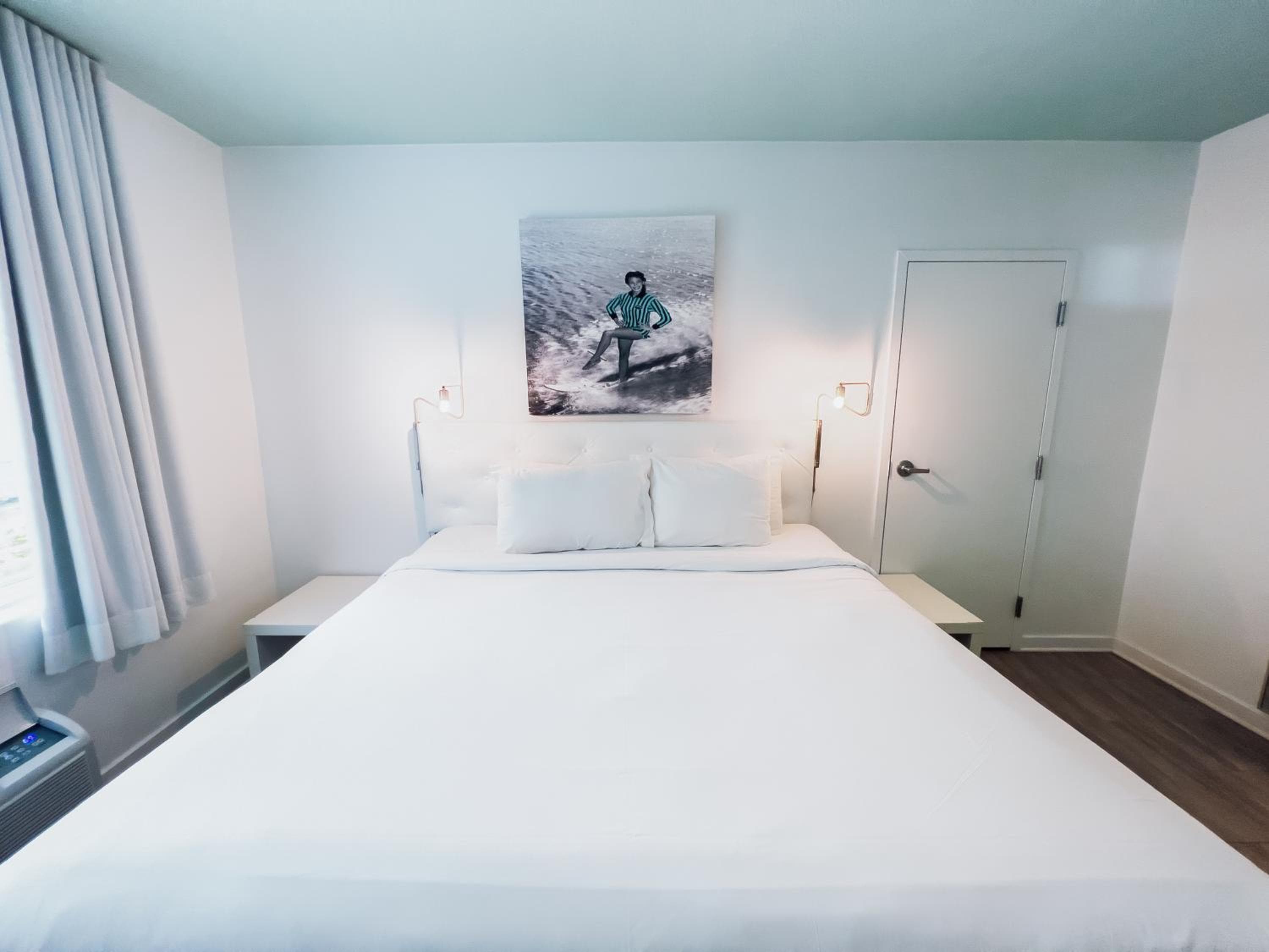 Aqua Hotel — 11
