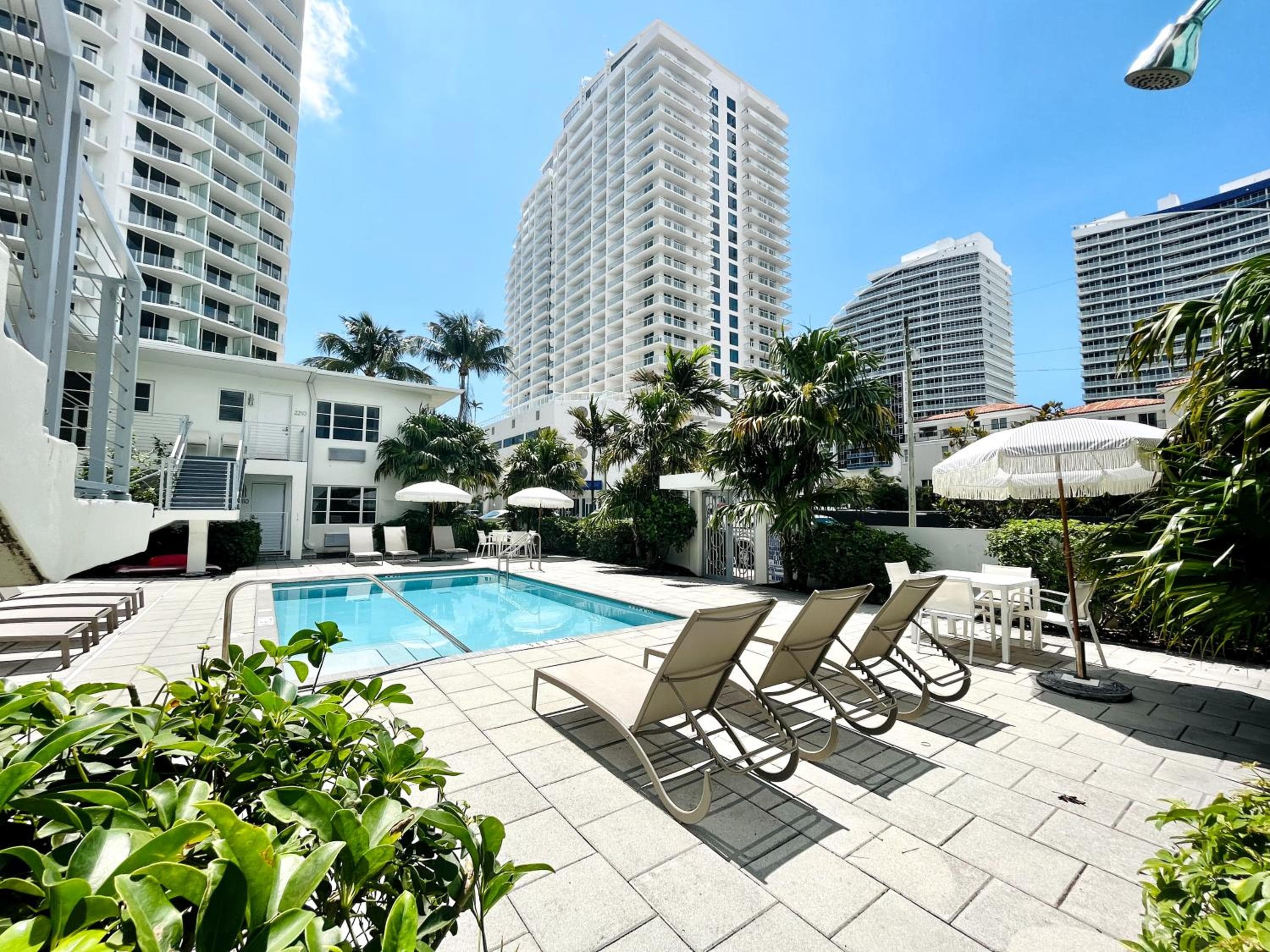 Aqua Hotel — 2