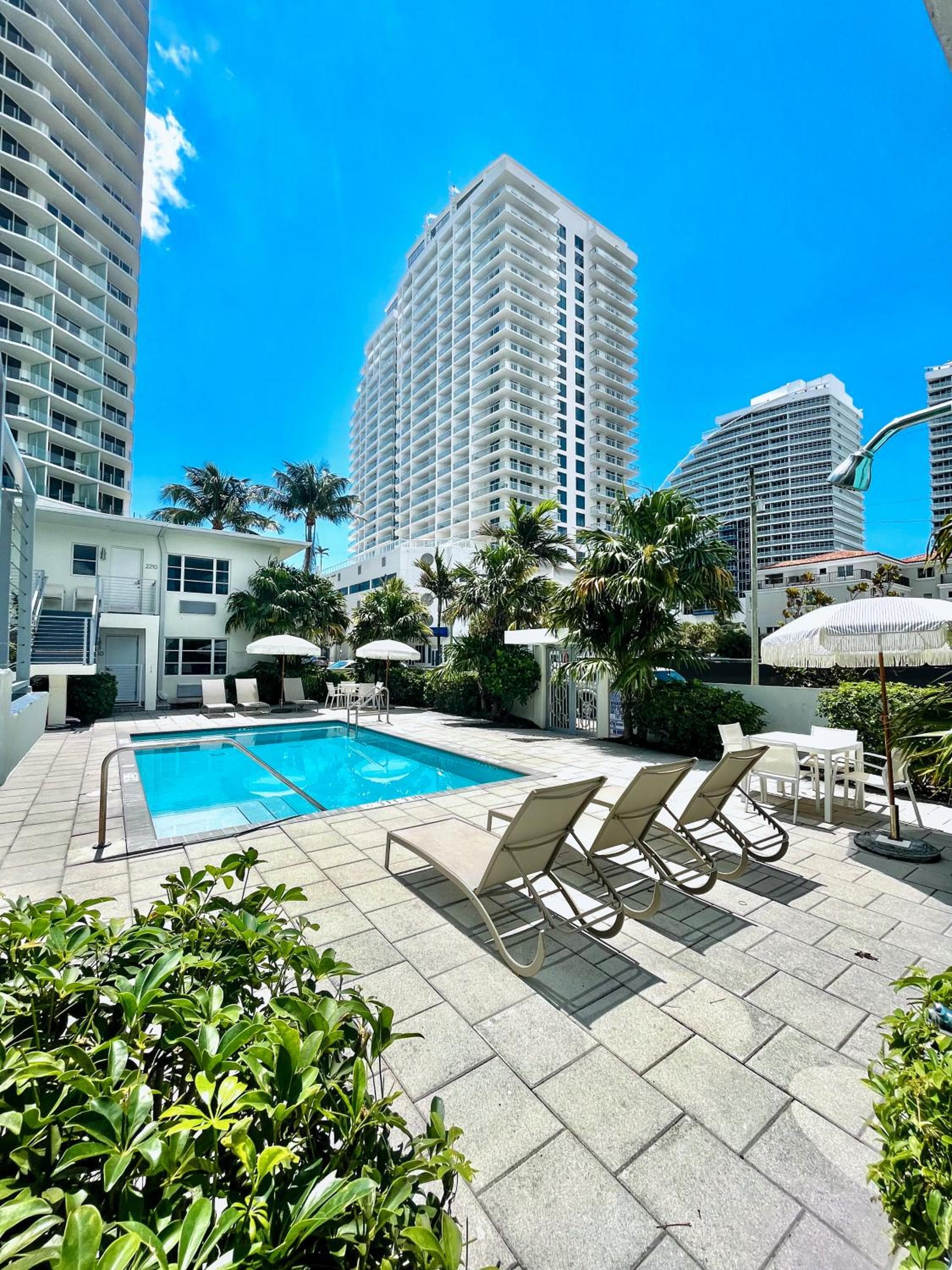 Aqua Hotel — 10