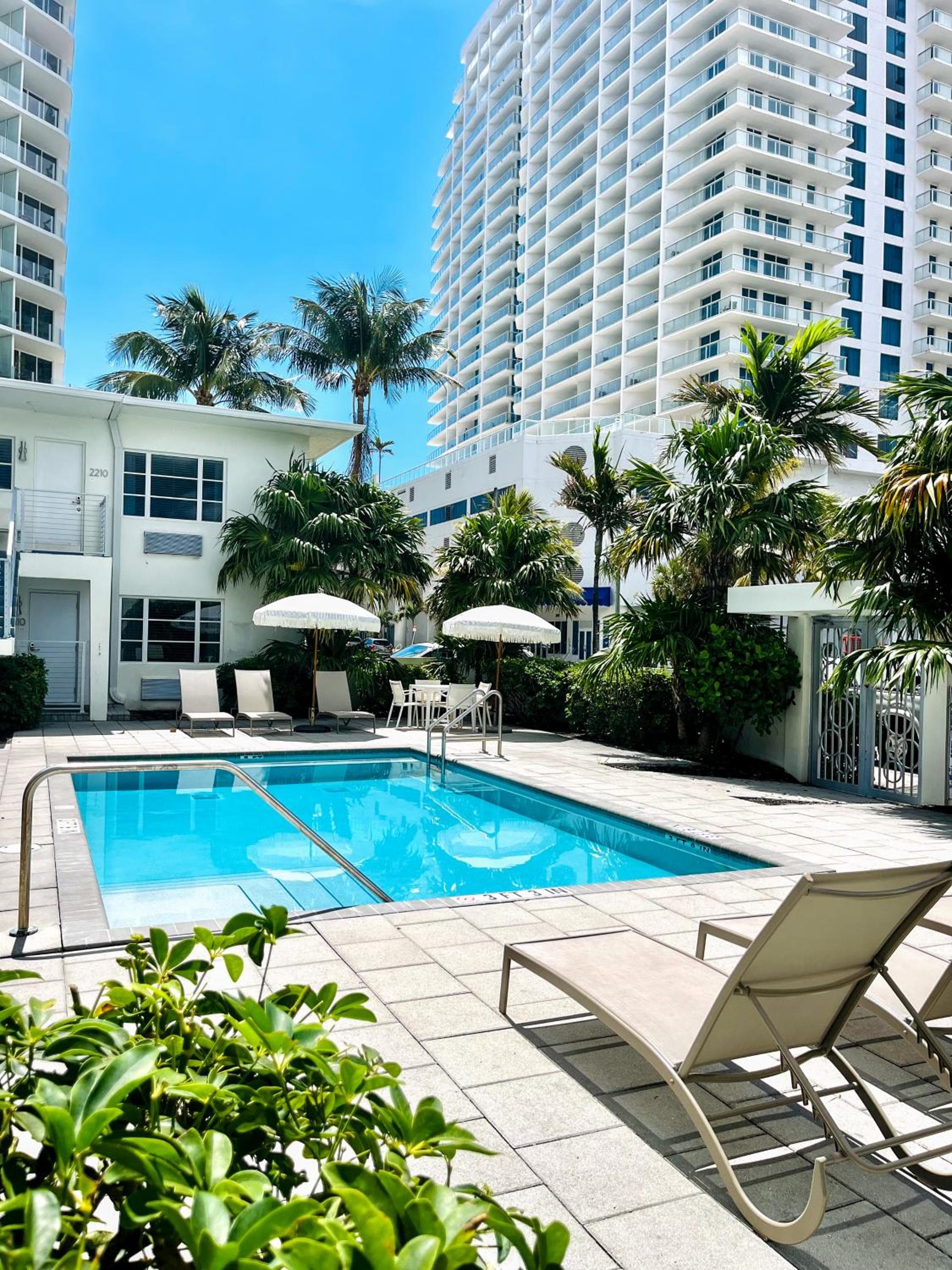 Aqua Hotel — 6