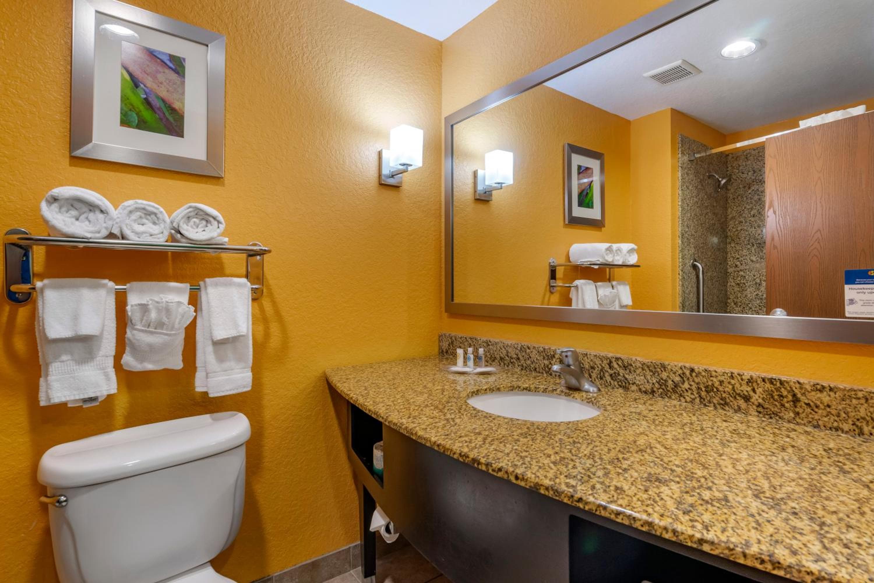 Comfort Suites en el recinto ferial-Casino — 29