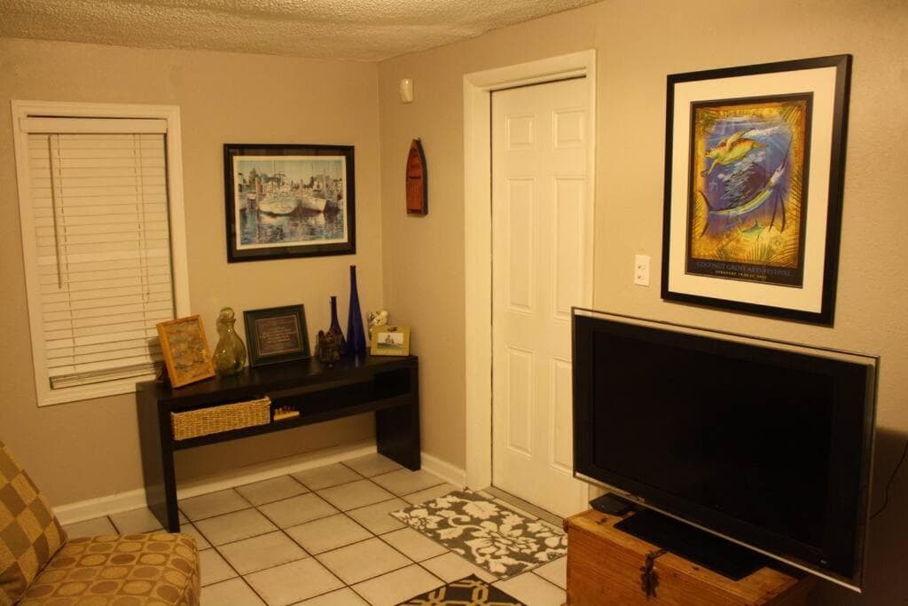 Dimora storica in stile Key West a Coconut Grove in Florida La Casa Gialla — 19