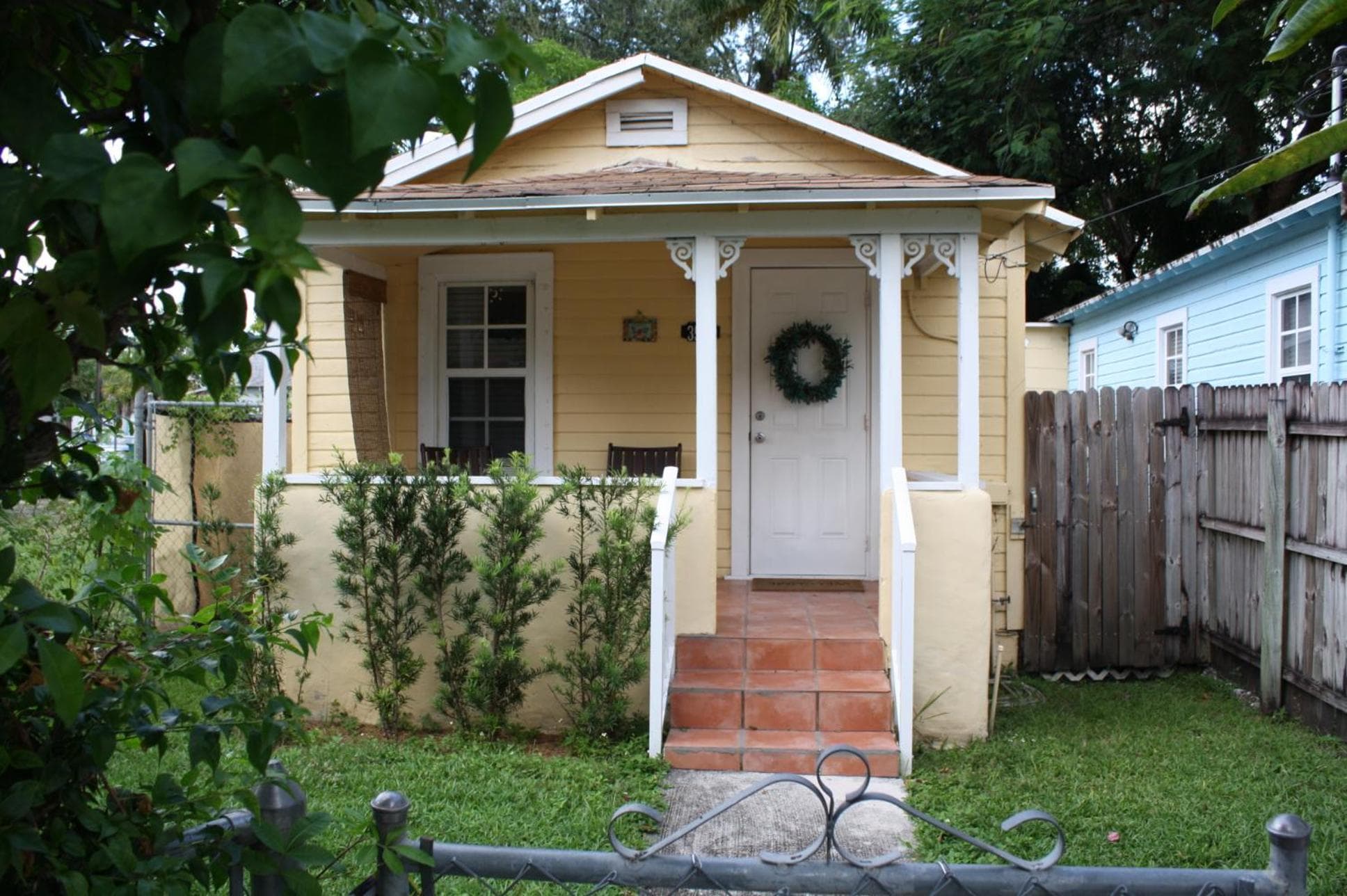 Dimora storica in stile Key West a Coconut Grove in Florida La Casa Gialla — 15