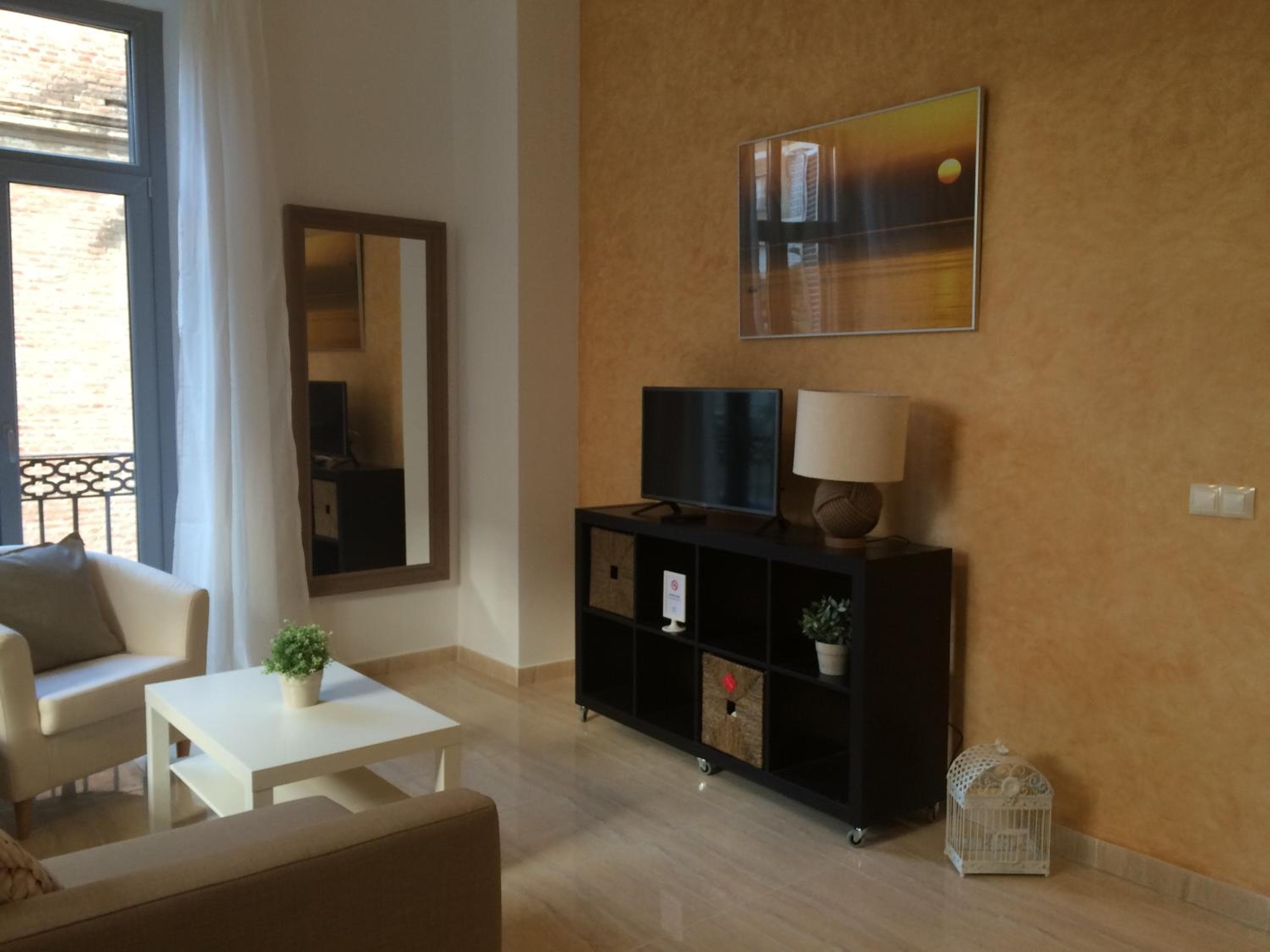 Life Apartments Alameda Colón — 25