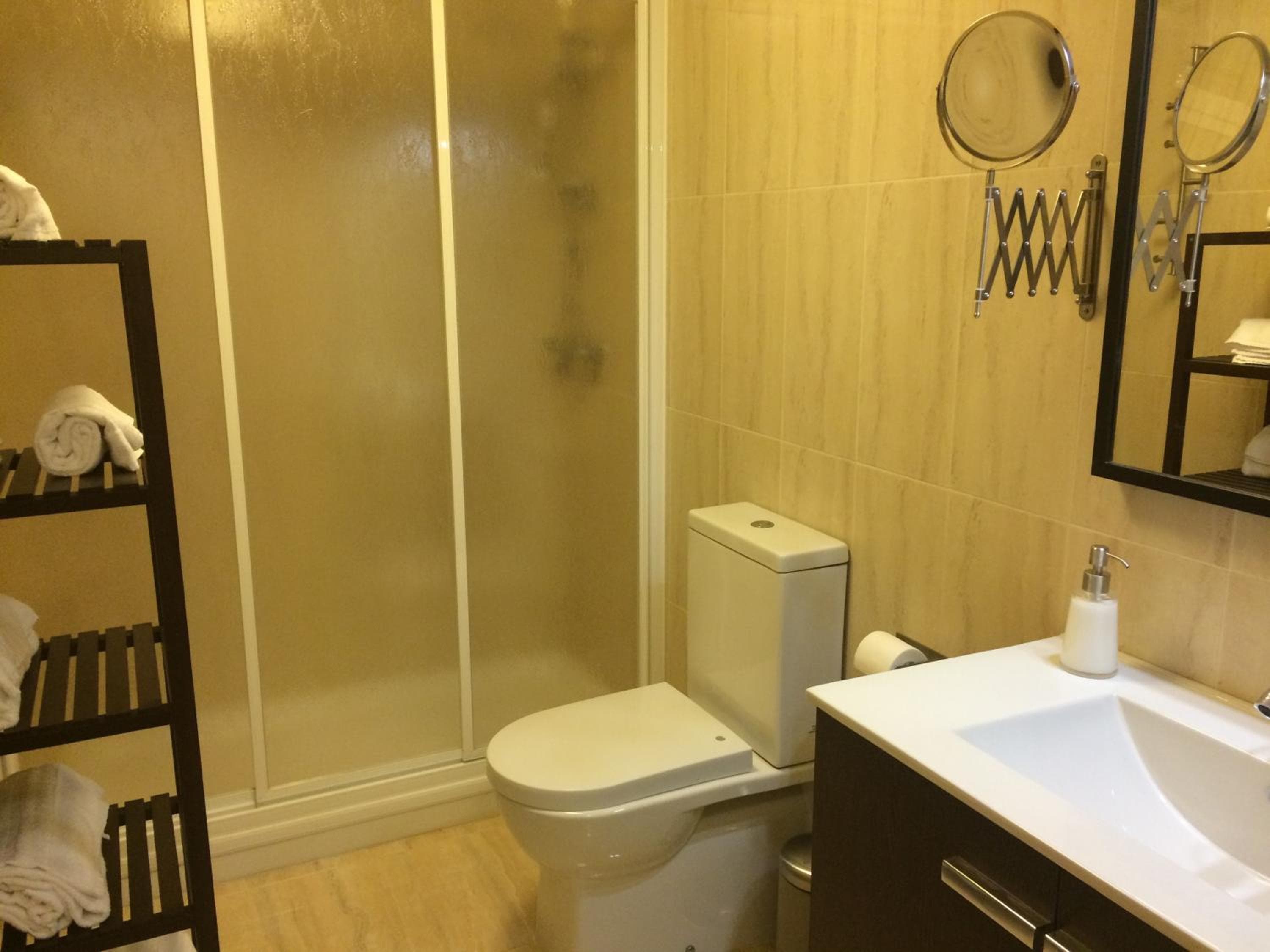 Life Apartments Alameda Colón — 20