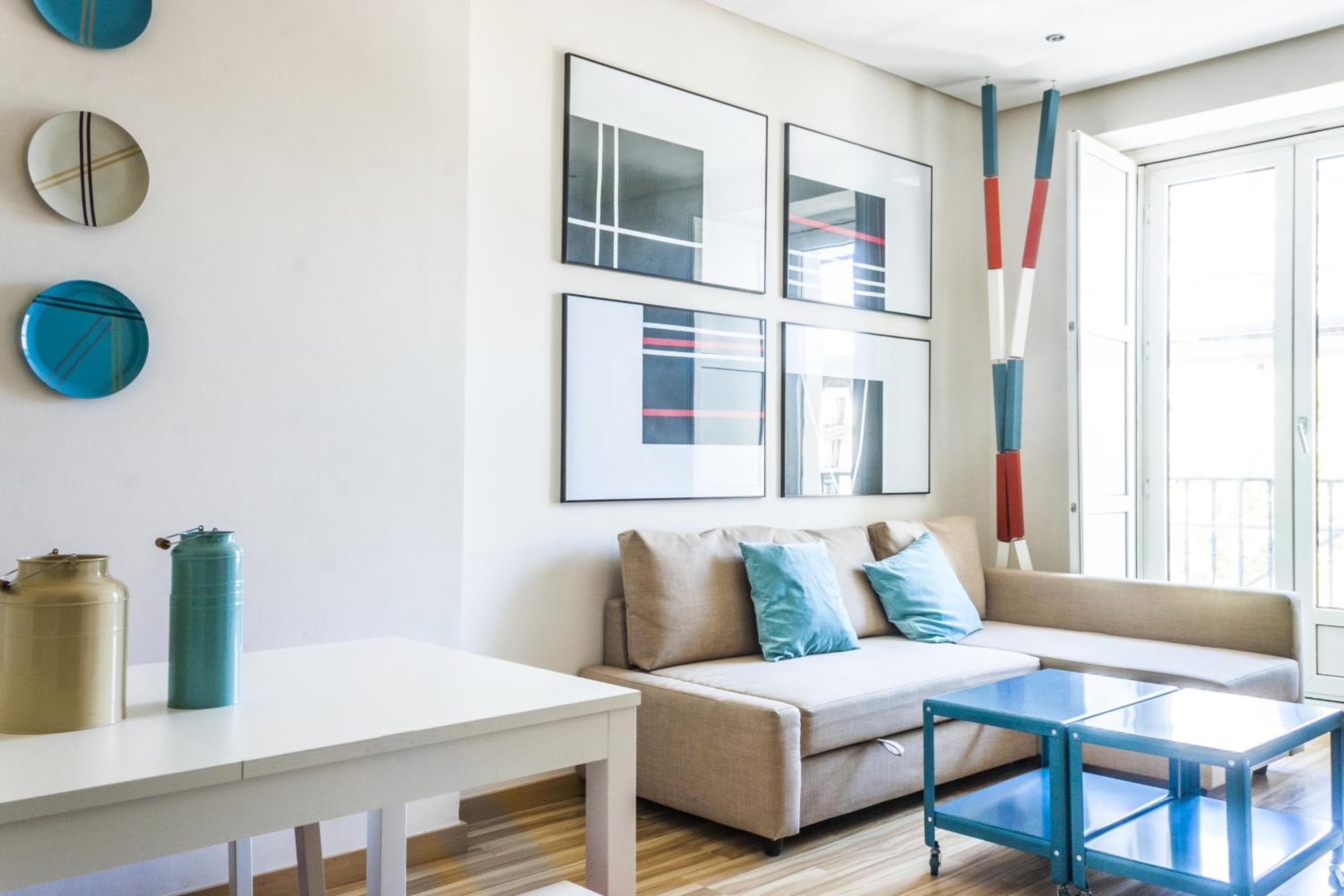 Mola Suites — 7