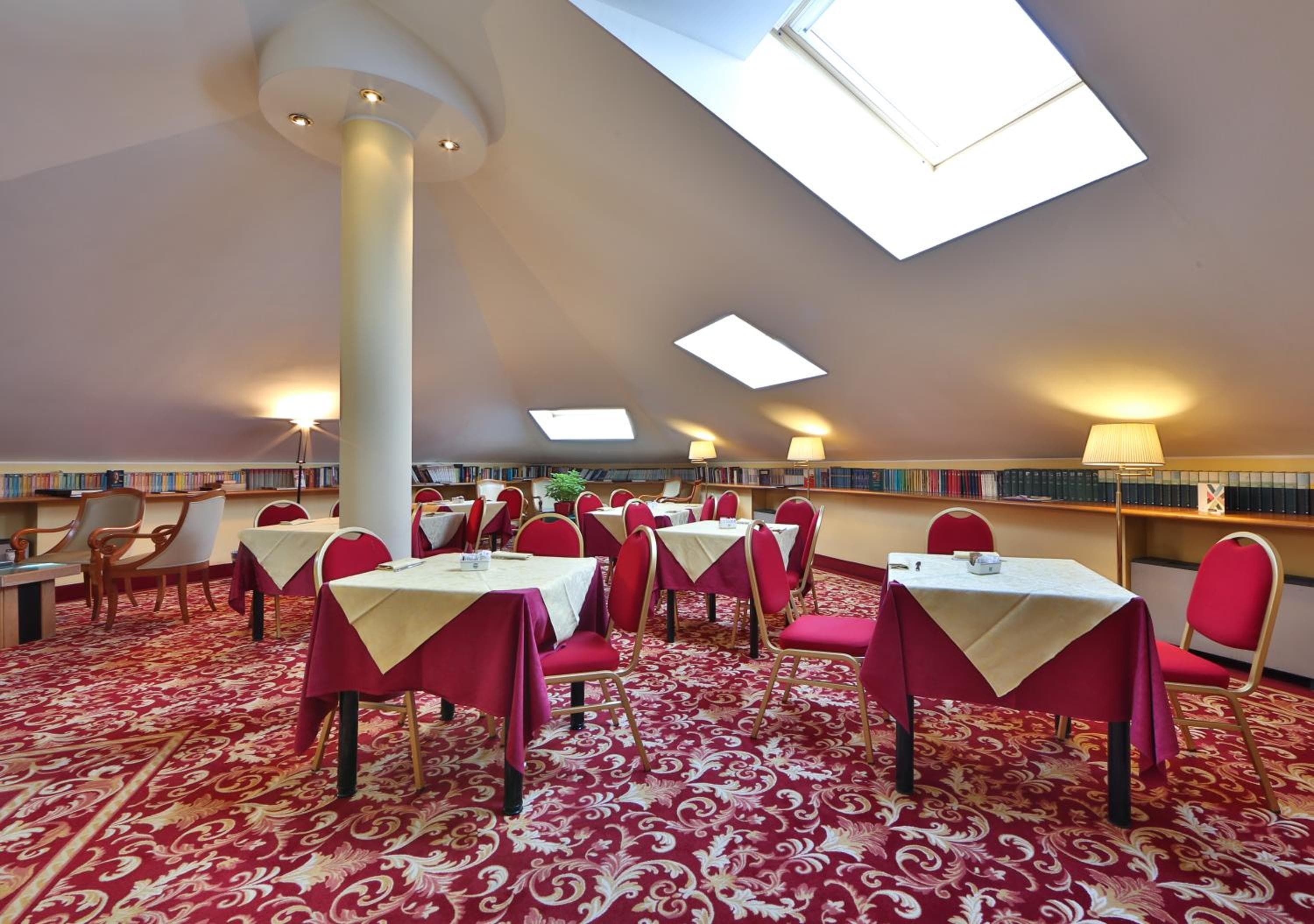 Hotel Mirage Sure Hotel Collection by Best Western — 9