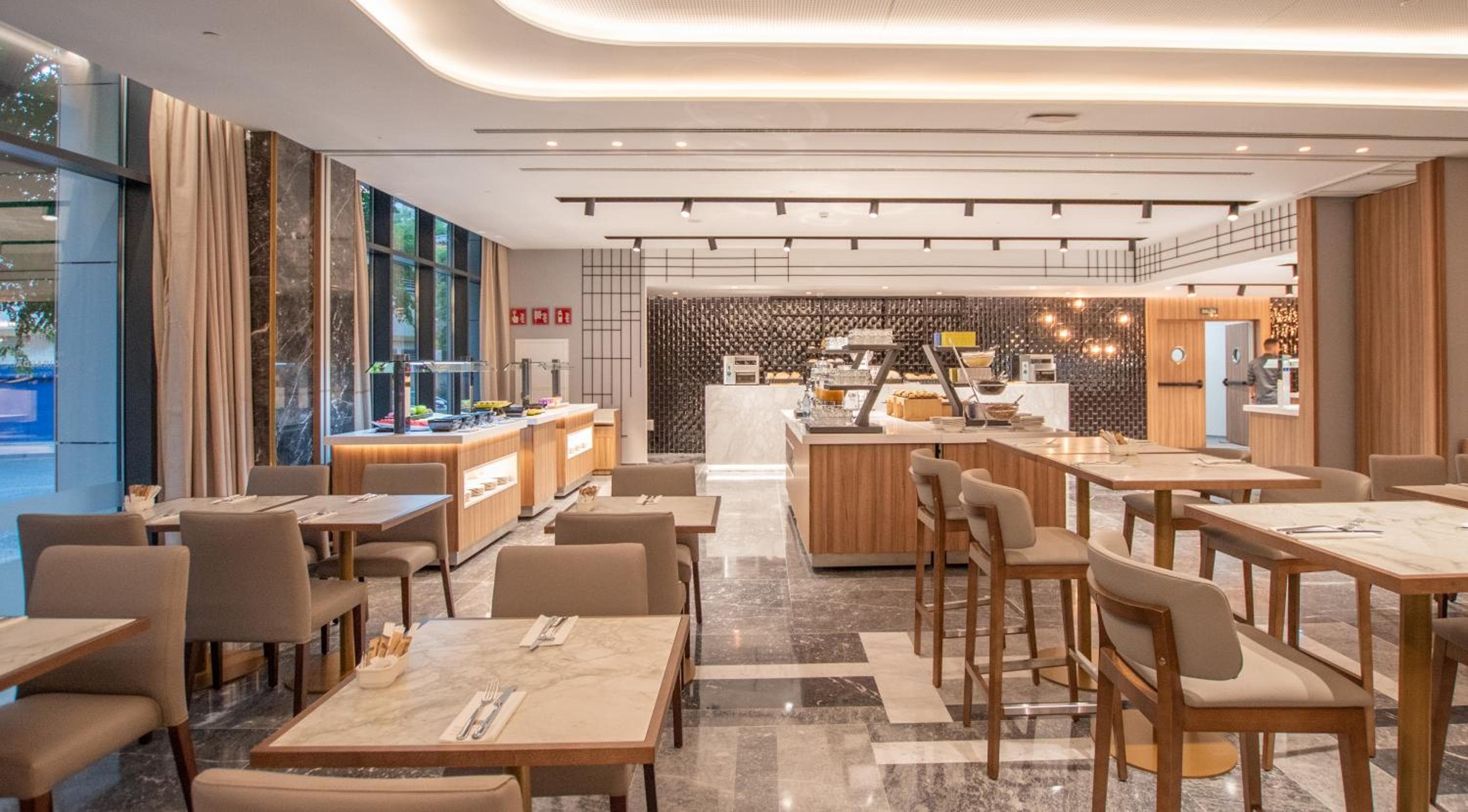 Hotel Giralda Center — 20