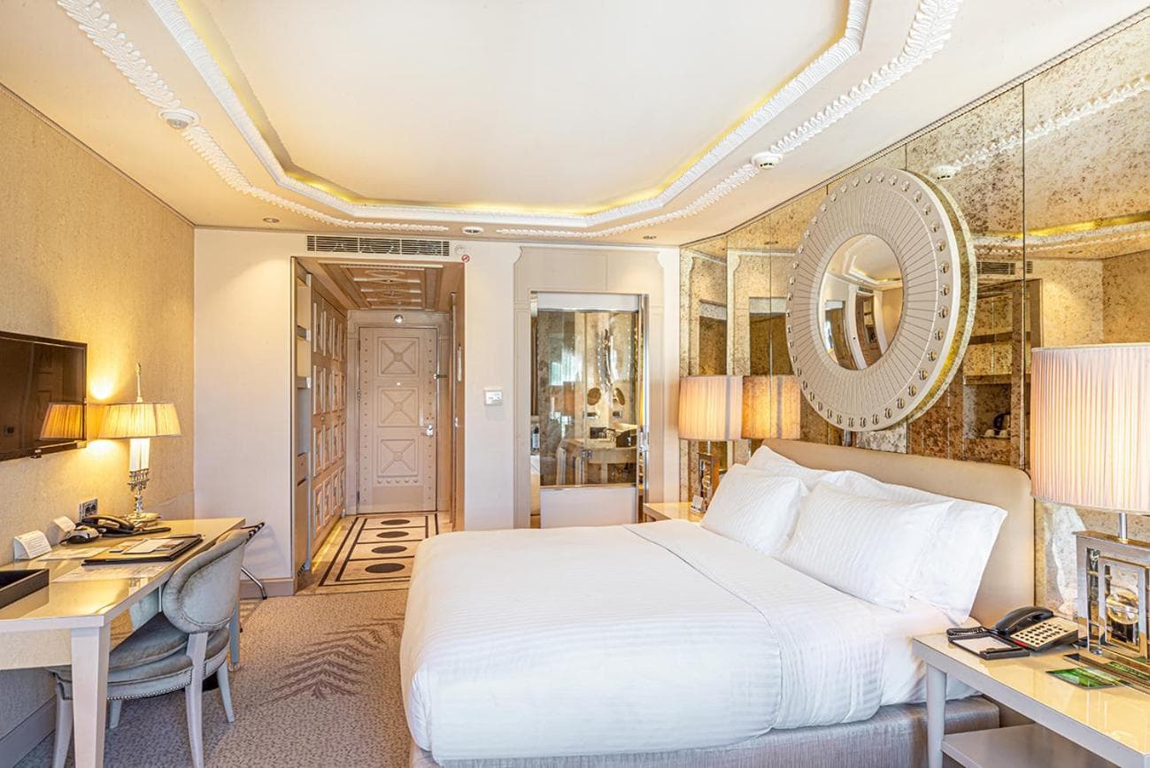 Wyndham Grand Istanbul Kalamış Marina Hotel — 9