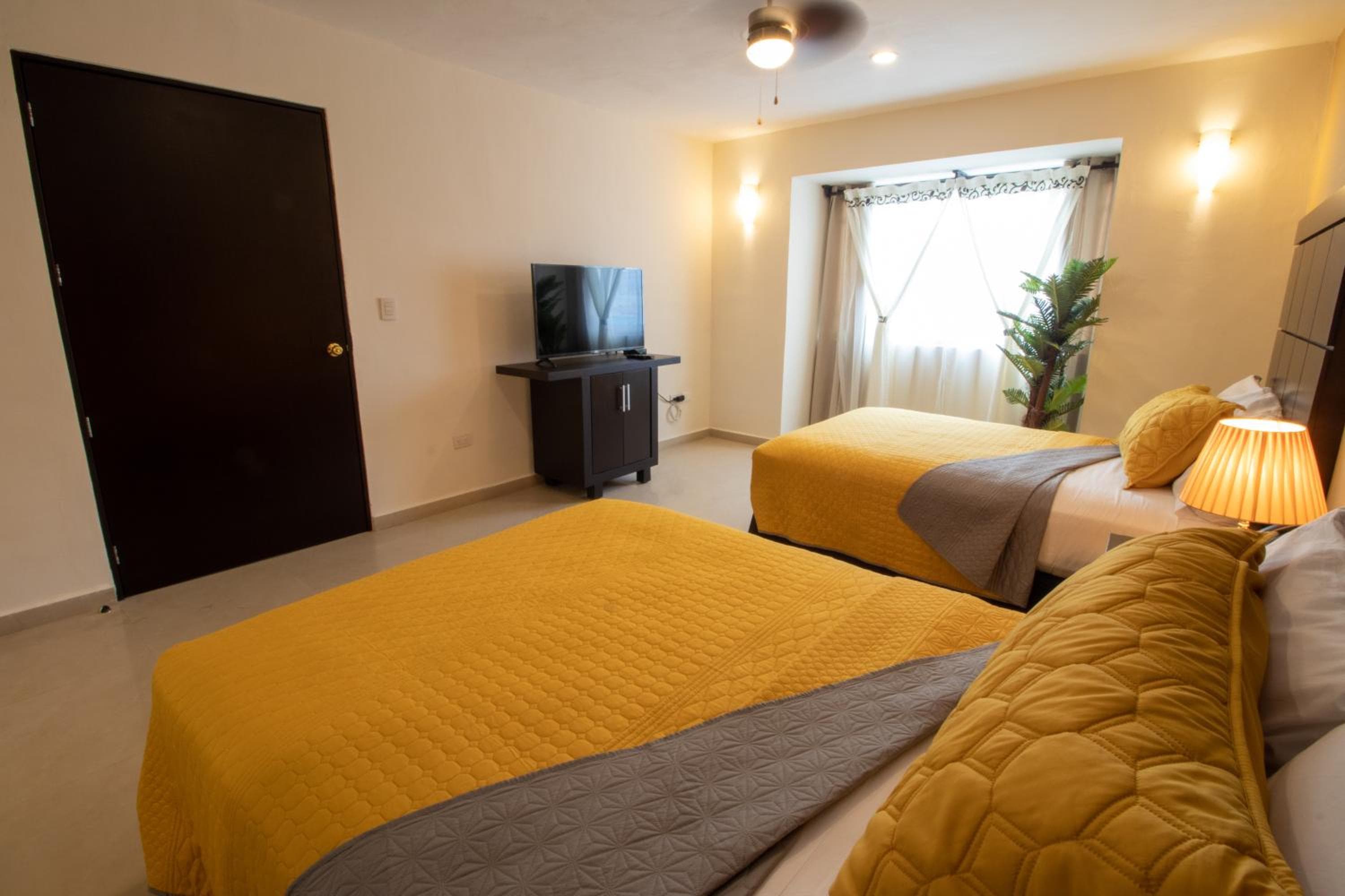Hotel Villas Segovia Suites Playa del Carmen — 25