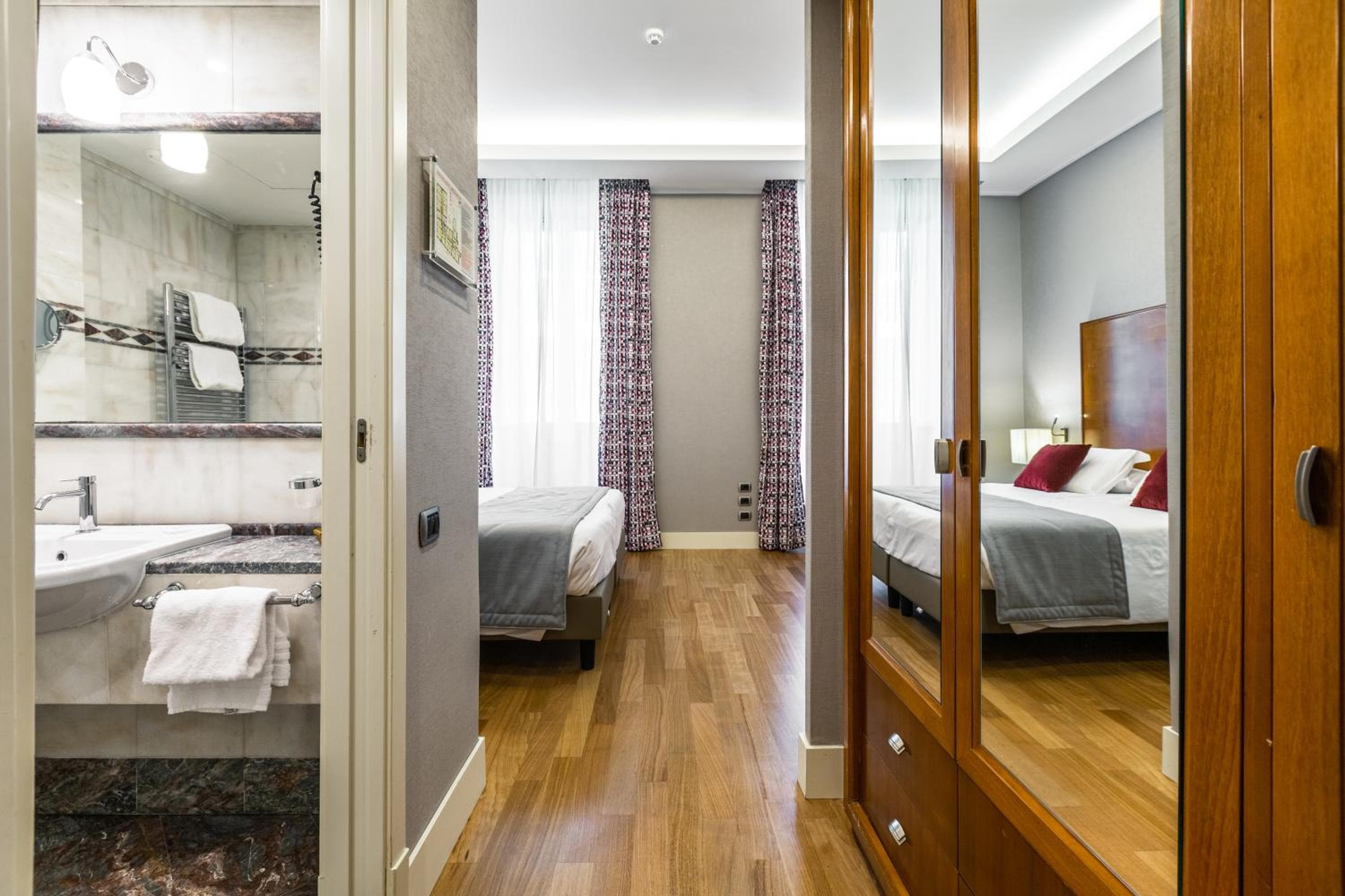 Hotel Delle Nazioni — 30