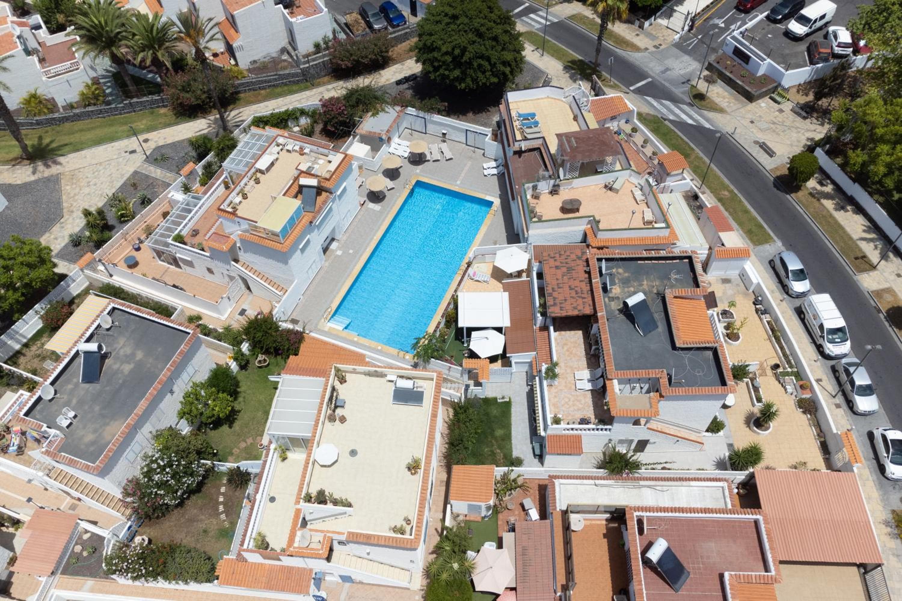 VILLA URBANIA Holiday Home By Sunkeyrents — 3