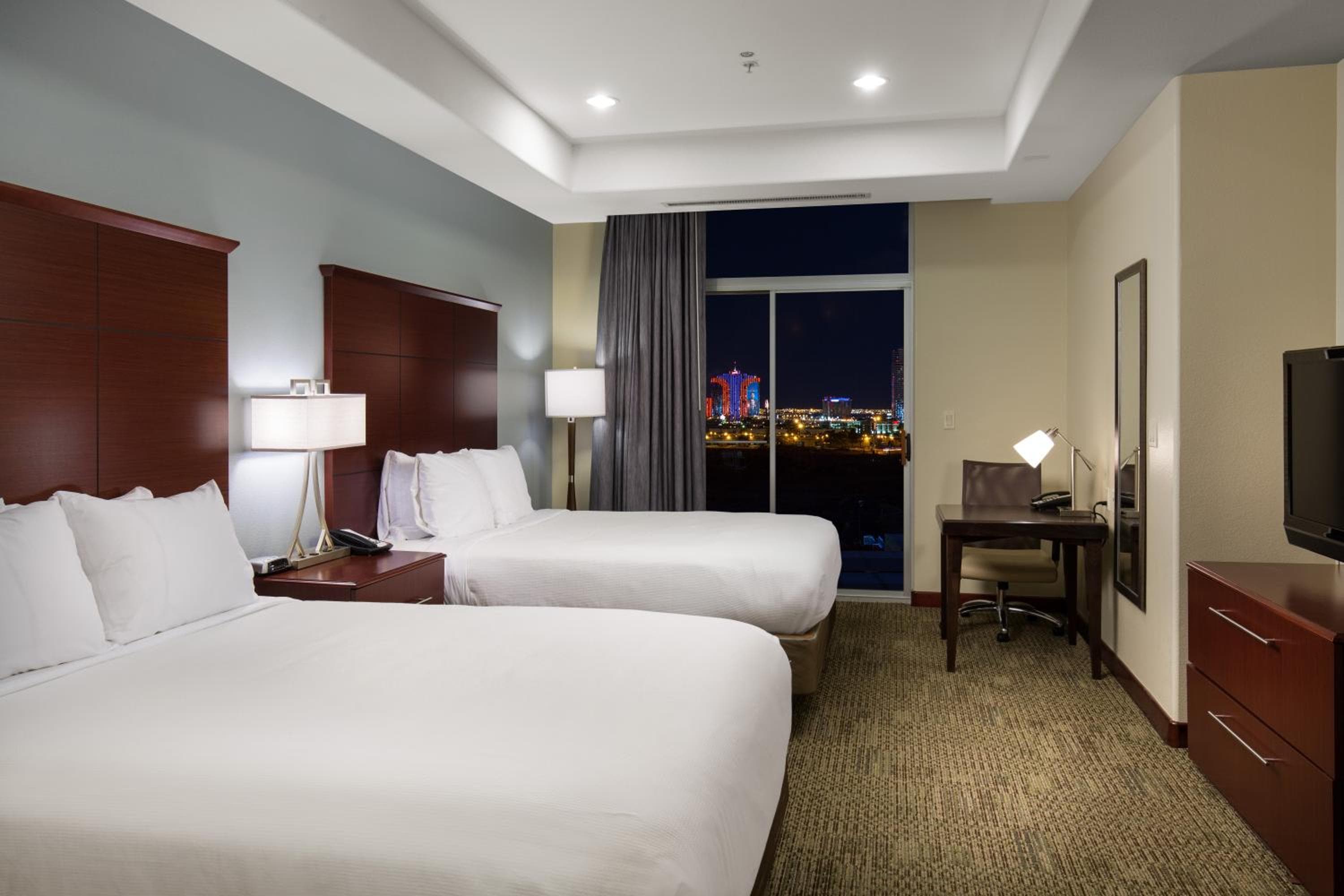 Staybridge Suites Las Vegas - Stadium District by IHG — 28