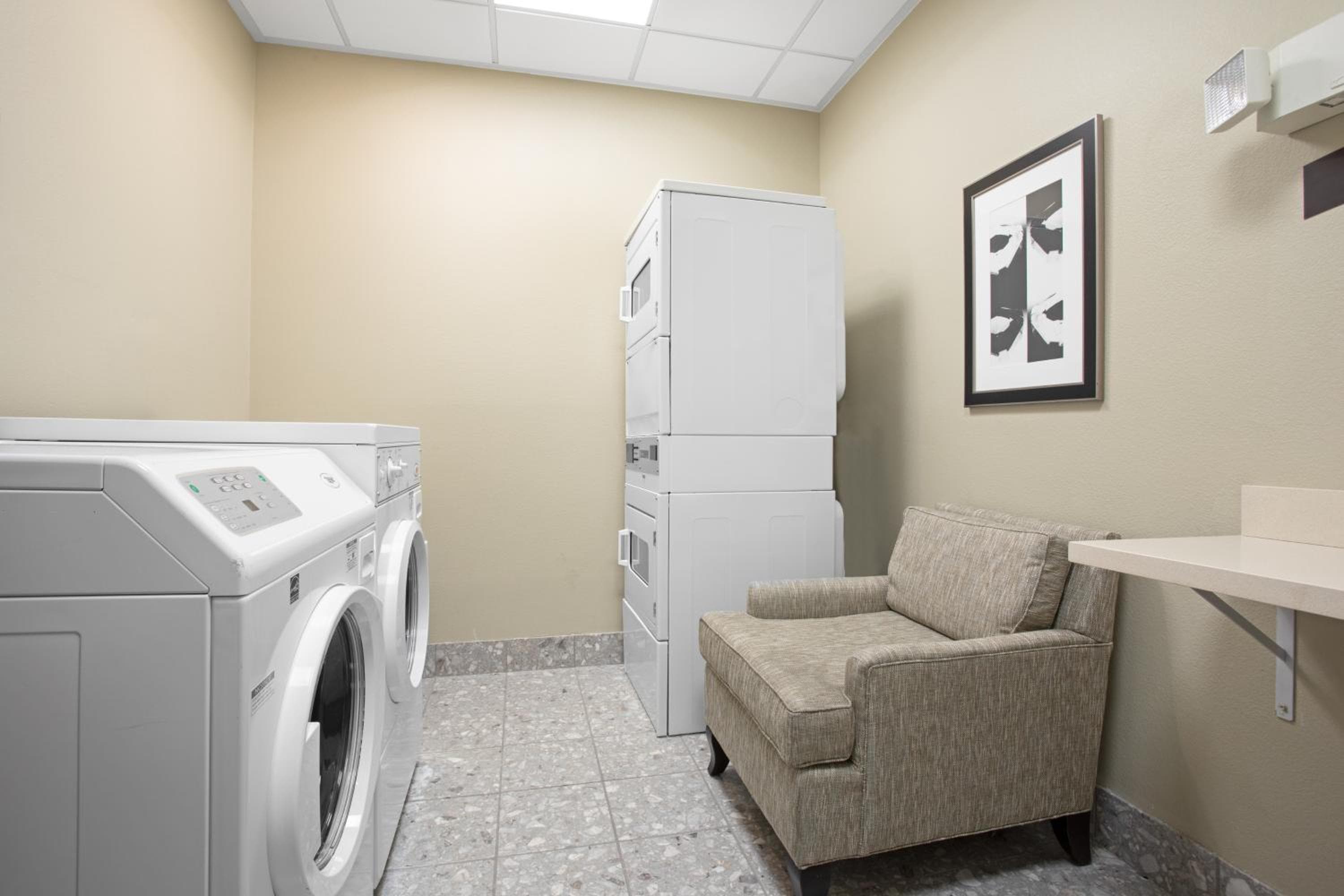 Staybridge Suites Las Vegas - Distrito del Estadio — 22