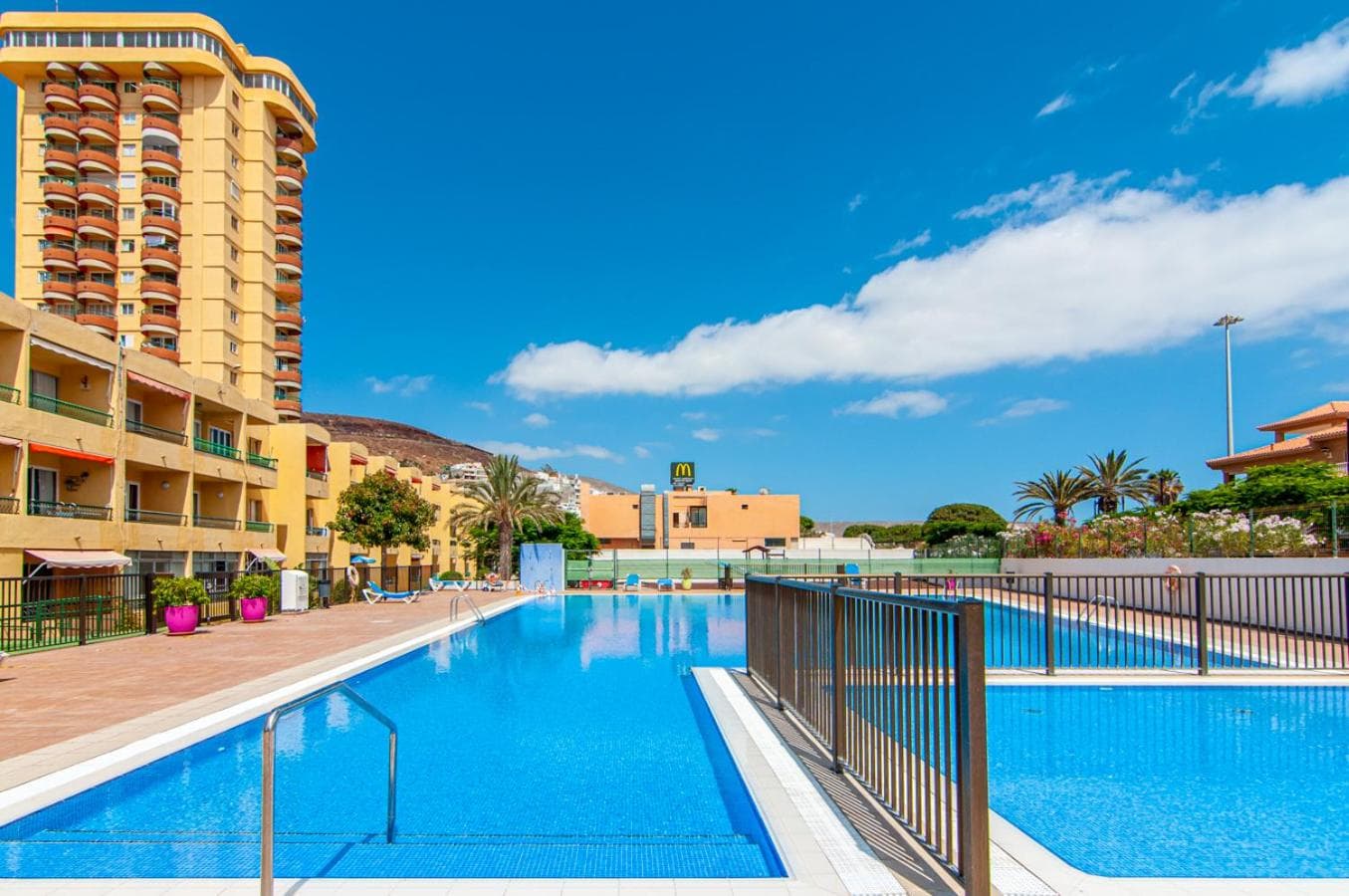 Modern Ocean View Apartment PH12 — 3