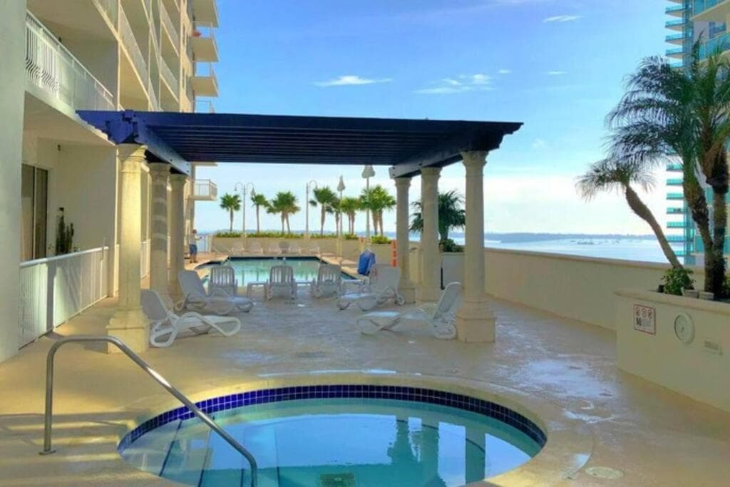 Miami Condo mit Stadtblick und Meerblick! Schlafmöglichkeiten für bis zu 6 Personen! — 23