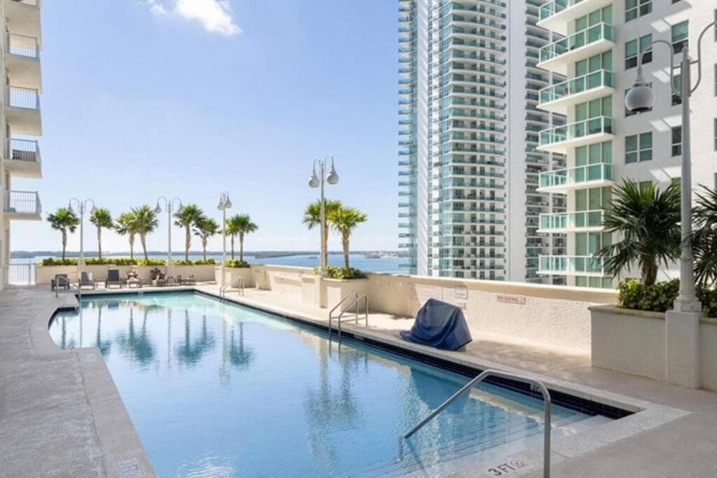 Miami Condo mit Stadtblick und Meerblick! Schlafmöglichkeiten für bis zu 6 Personen! — 2