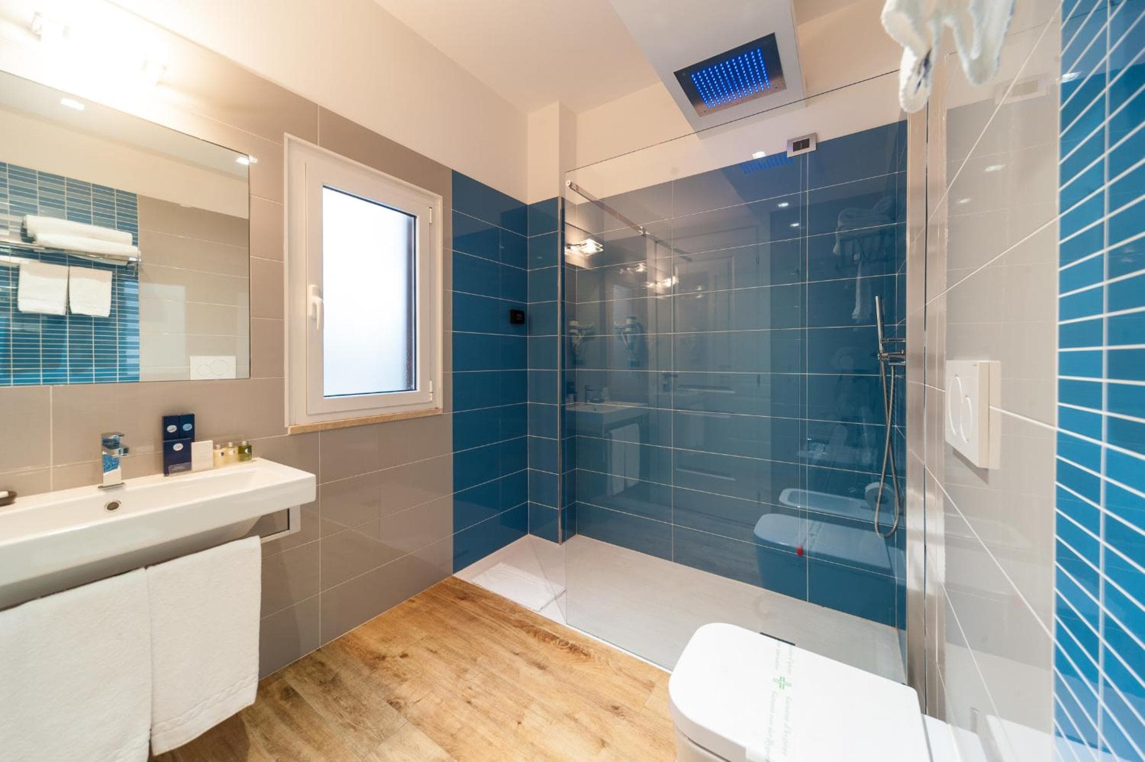 Trevi 41 Hotel — 10