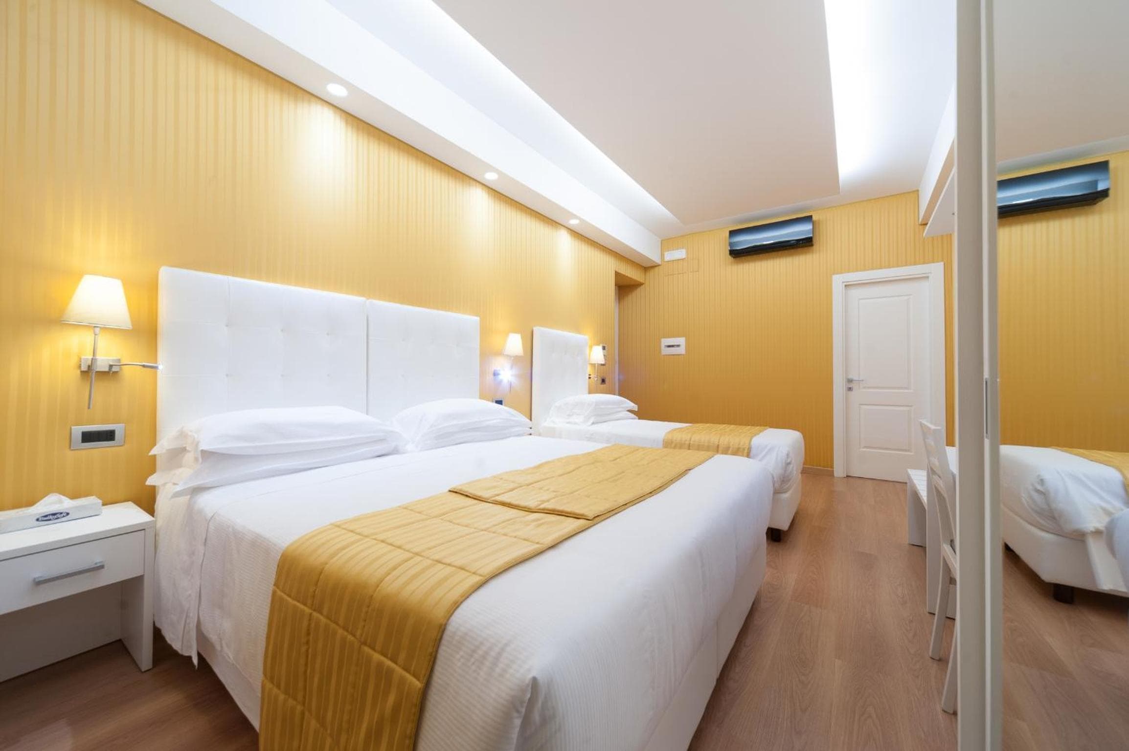 Trevi 41 Hotel — 8