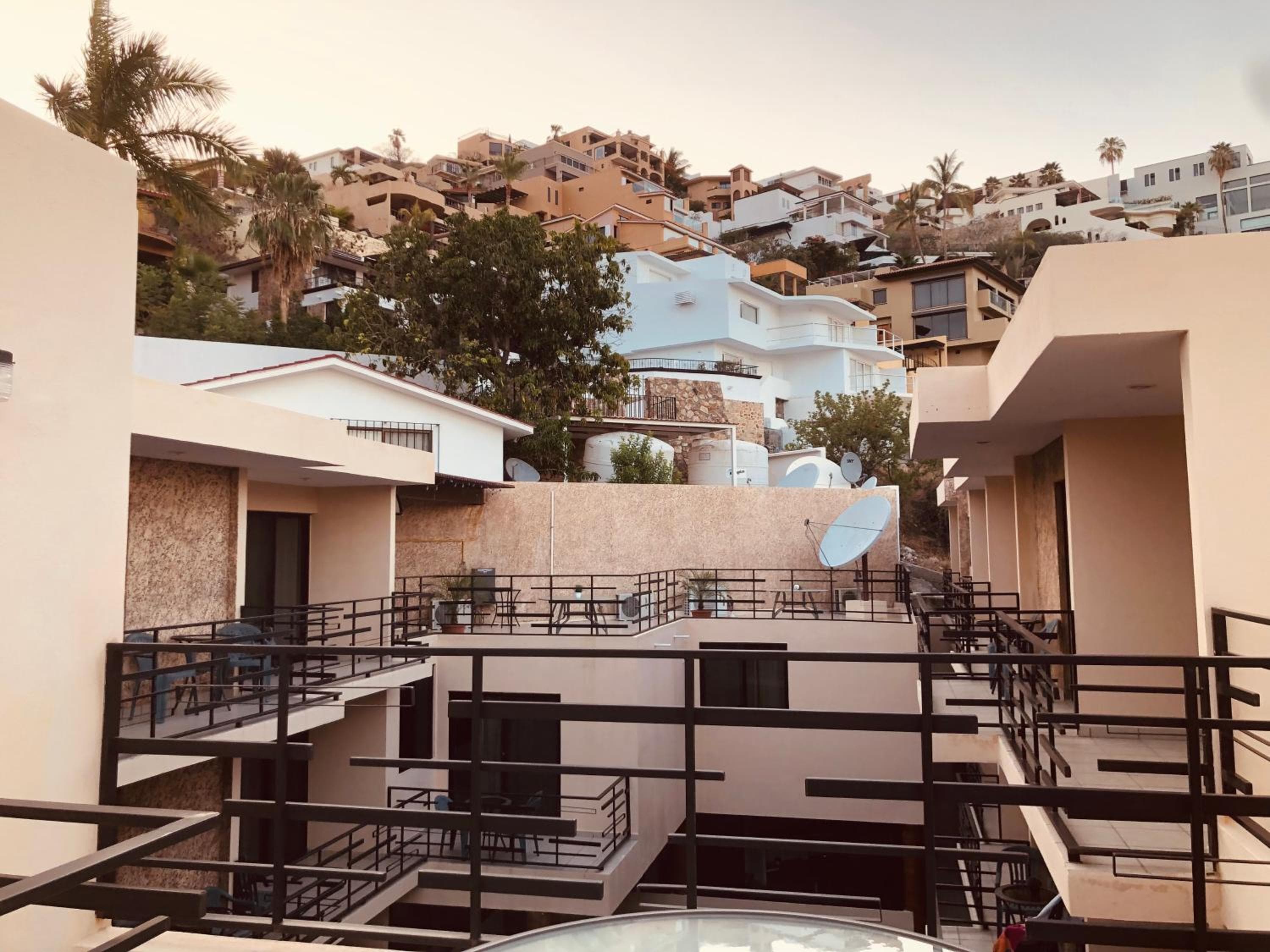 Pedregal Suites - Marina and Downtown — 1