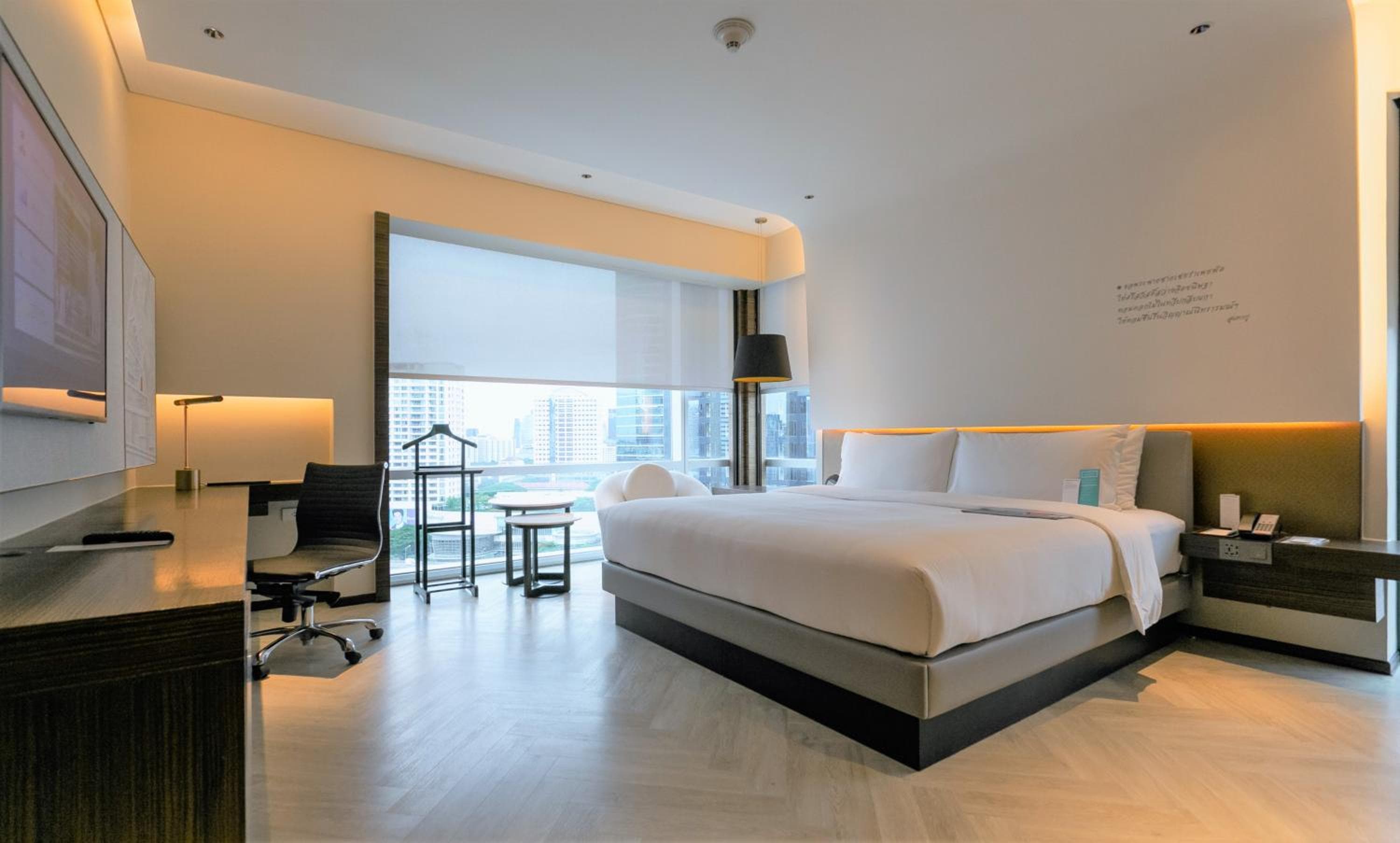 Le Meridien Bangkok — 25