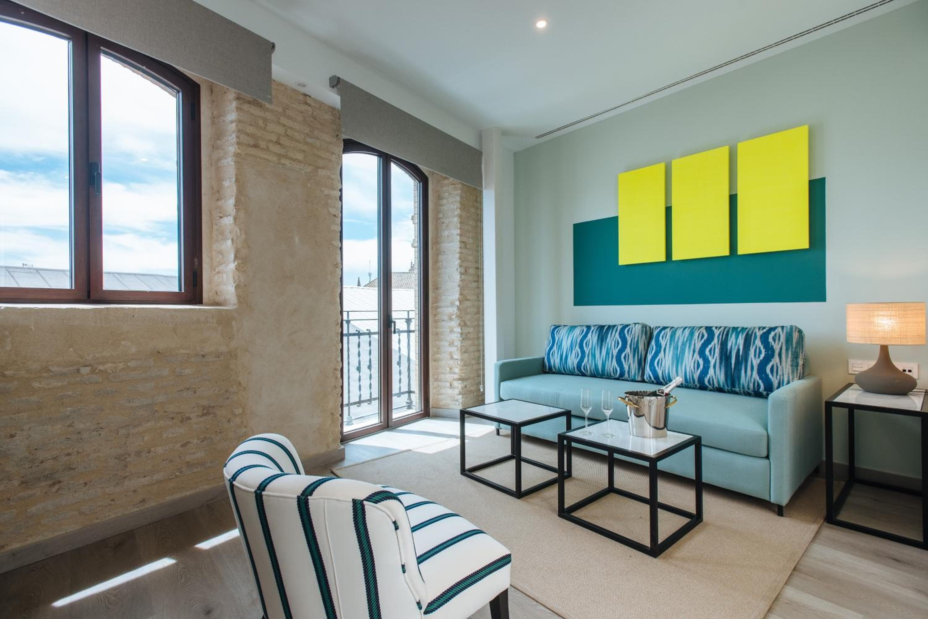 Sercotel Sevilla Guadalquivir Suites — 17