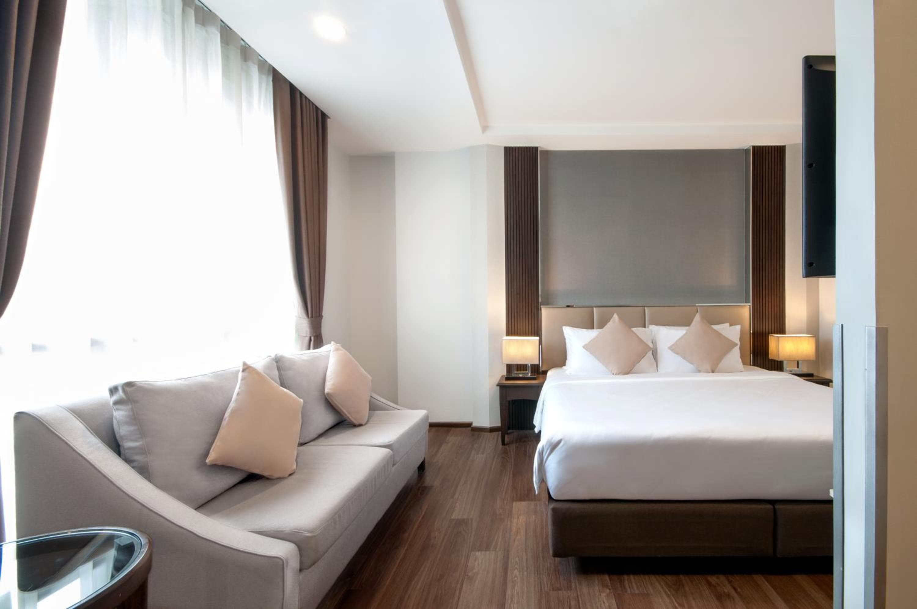 SureStay Plus by Best Western Sukhumvit 2 — 19
