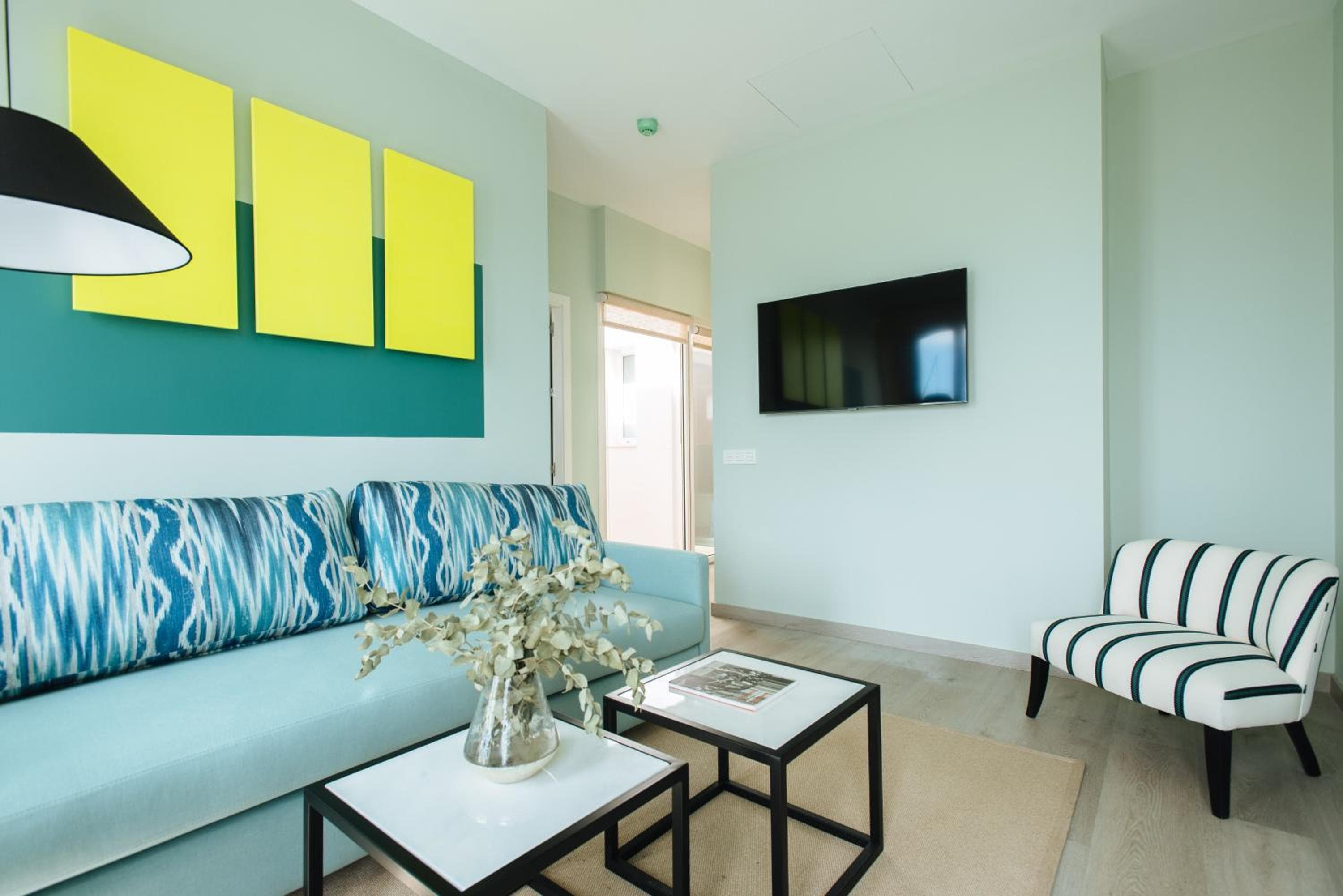 Sercotel Sevilla Guadalquivir Suites — 28
