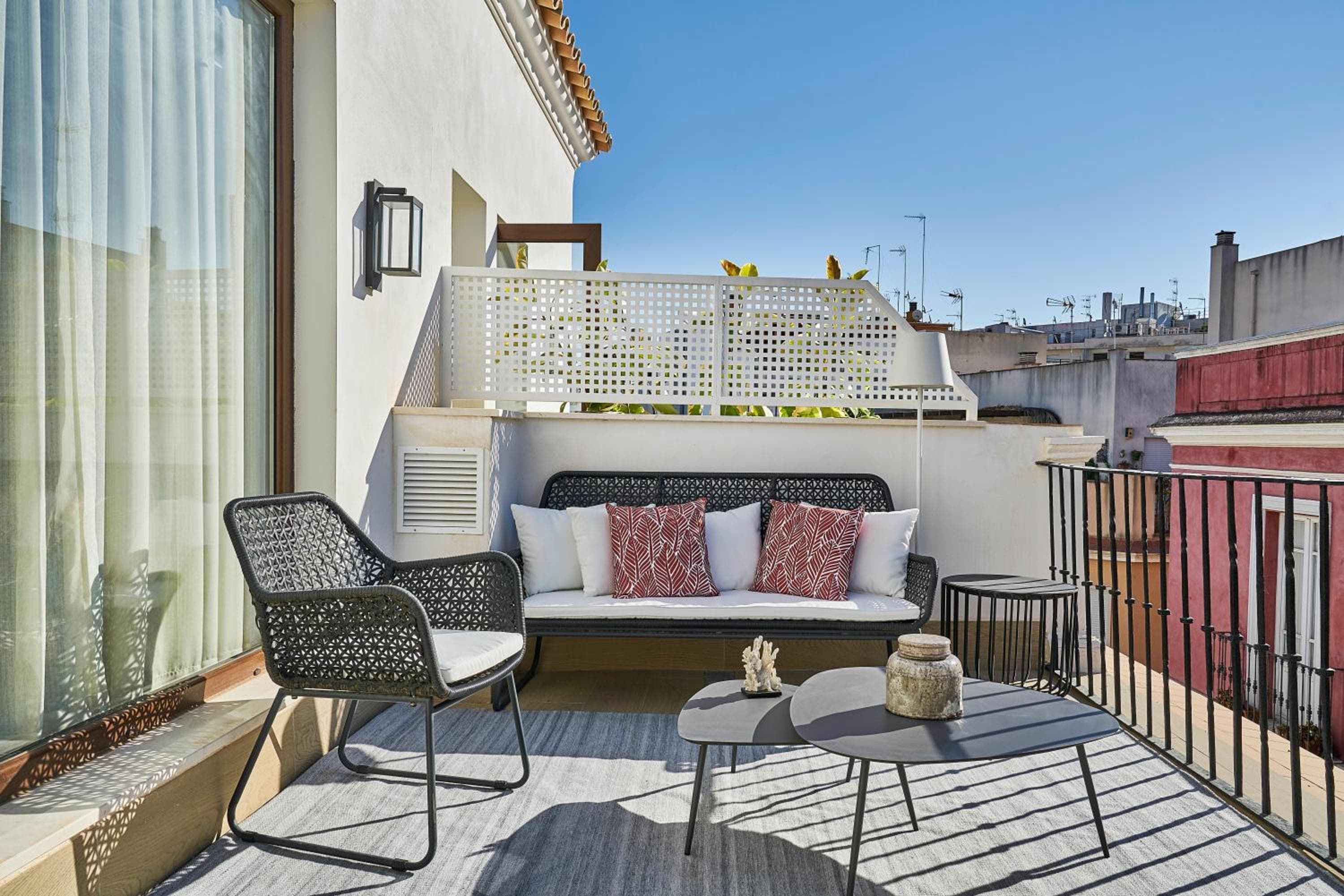 Vincci Molviedro Suites Apartments — 4