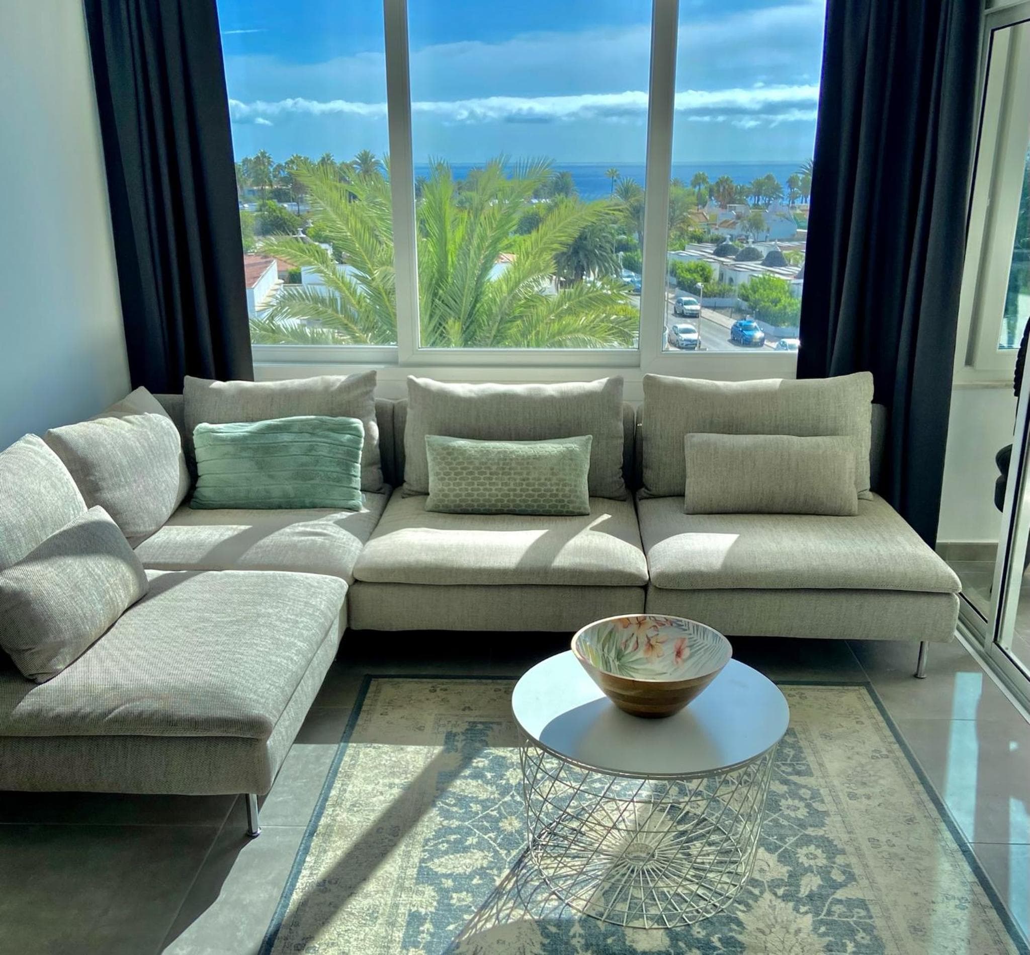 Excelsior I Sea View Apartment — 1