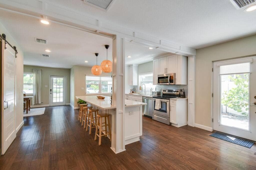 ¡Casa de lujo en el corazón del sur de Tampa y PISCINA! — 12
