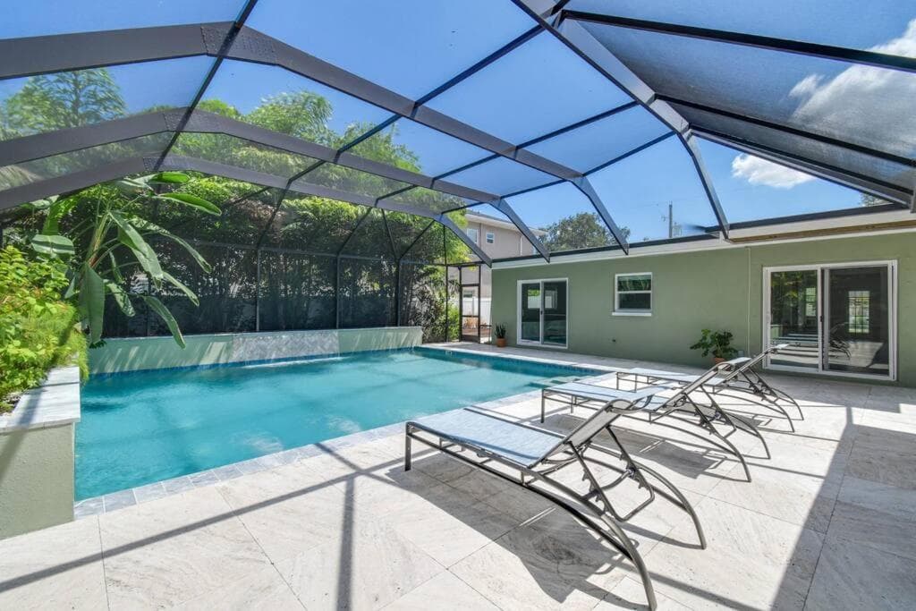 ¡Casa de lujo en el corazón del sur de Tampa y PISCINA! — 22